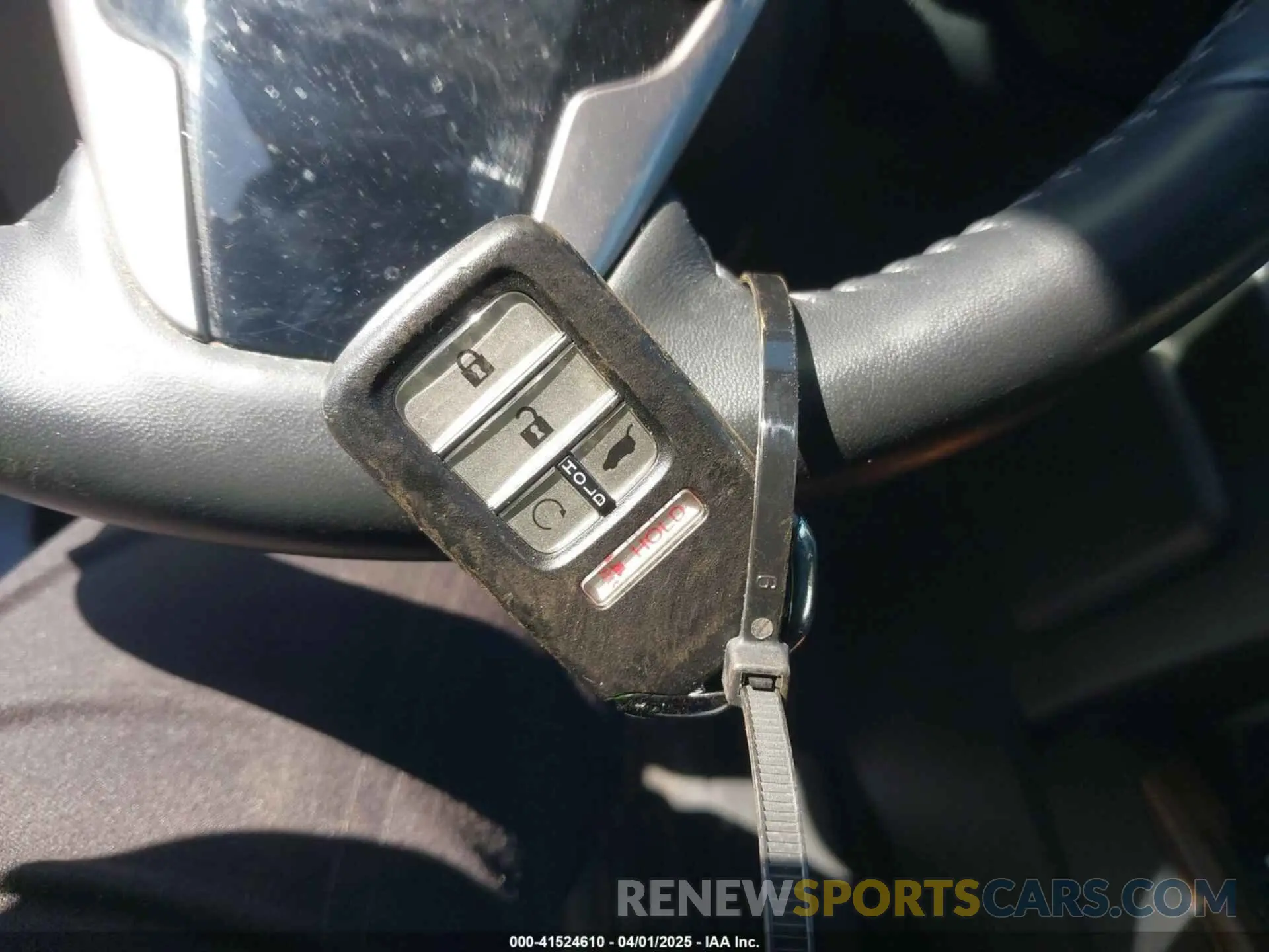 11 Photograph of a damaged car 2HKRW2H98LH660573 HONDA CR-V 2020