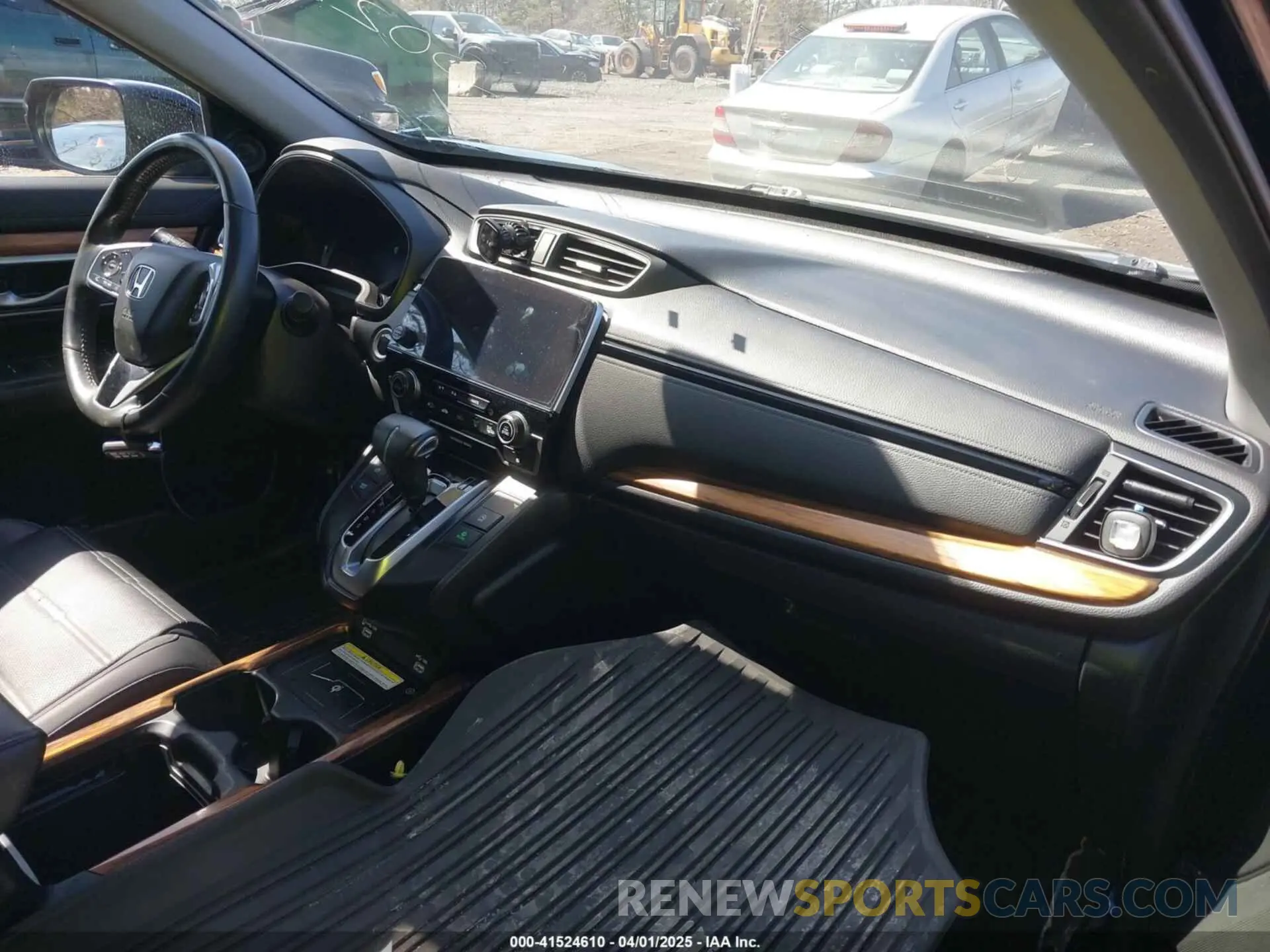 5 Photograph of a damaged car 2HKRW2H98LH660573 HONDA CR-V 2020