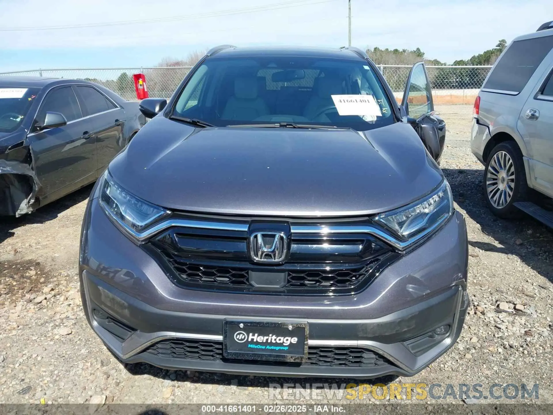 11 Photograph of a damaged car 2HKRW2H98LH688695 HONDA CR-V 2020