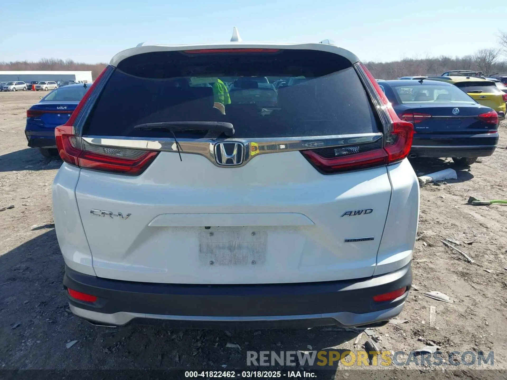 16 Photograph of a damaged car 2HKRW2H99LH635892 HONDA CR-V 2020