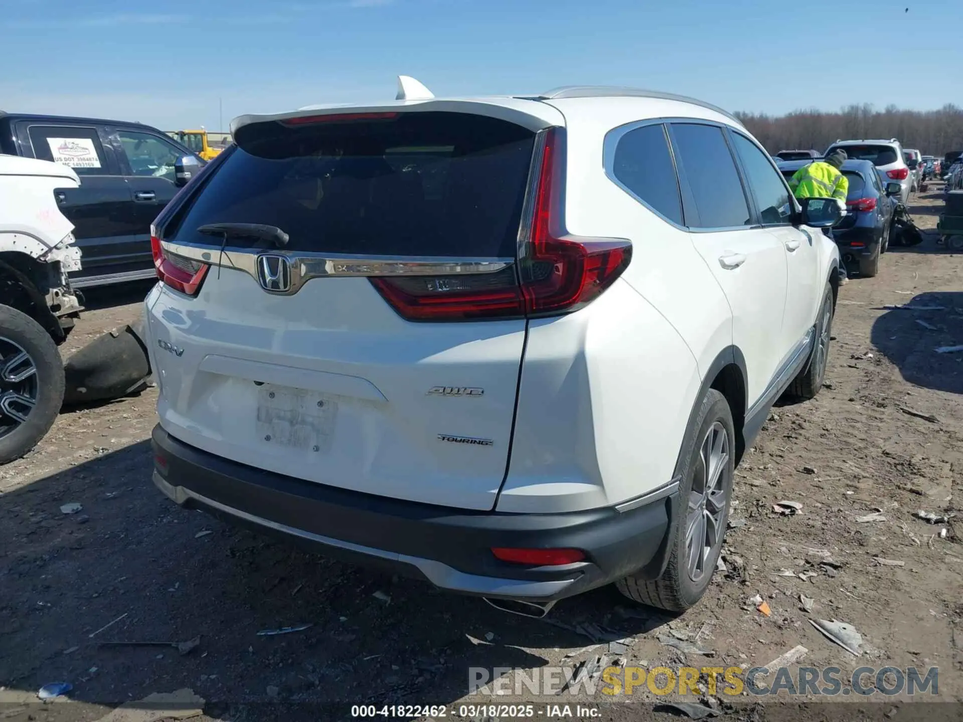4 Photograph of a damaged car 2HKRW2H99LH635892 HONDA CR-V 2020
