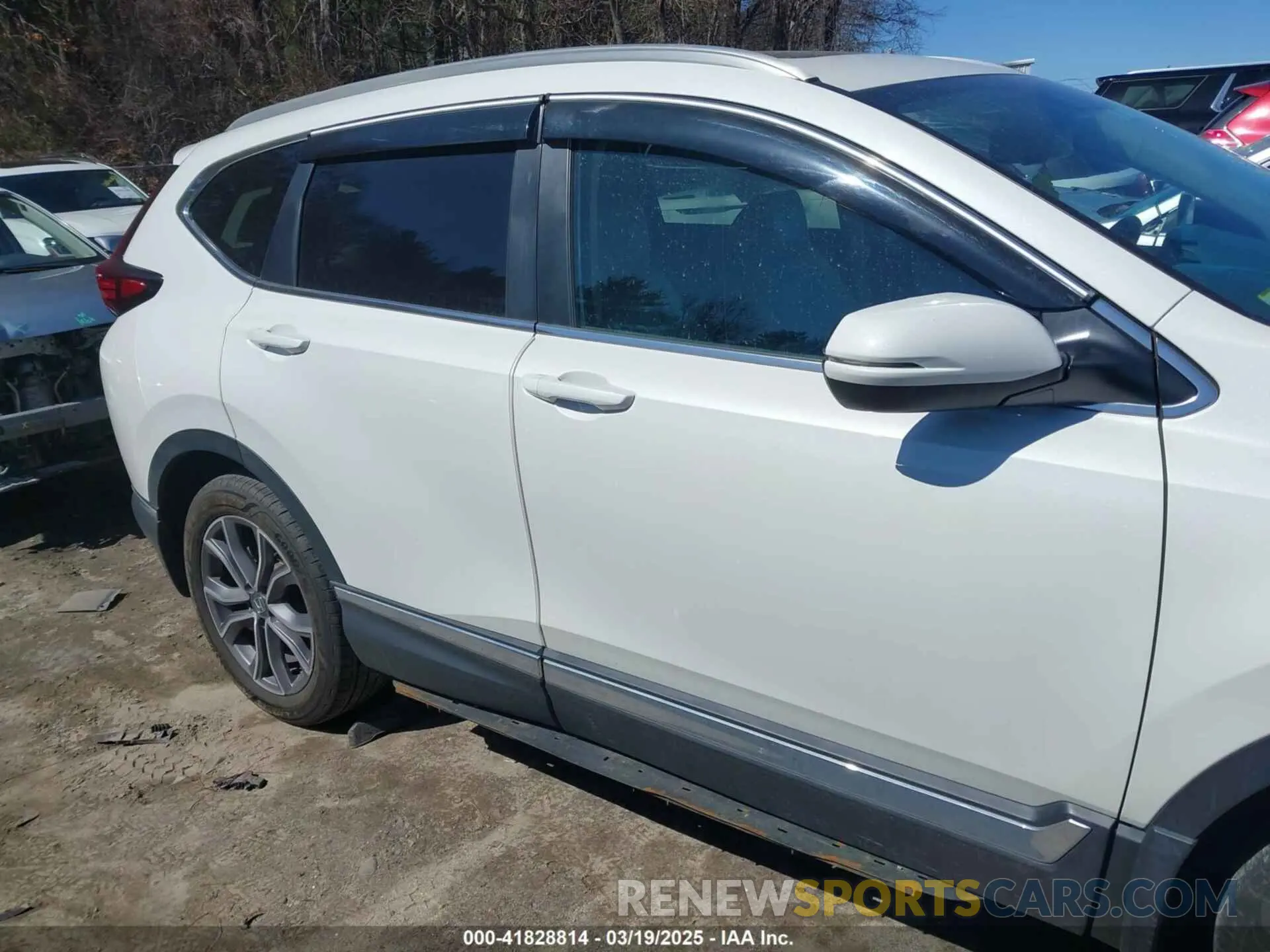 13 Photograph of a damaged car 2HKRW2H99LH659058 HONDA CR-V 2020
