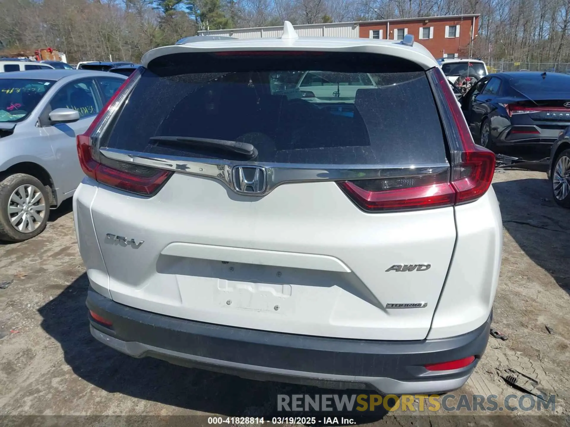 16 Photograph of a damaged car 2HKRW2H99LH659058 HONDA CR-V 2020