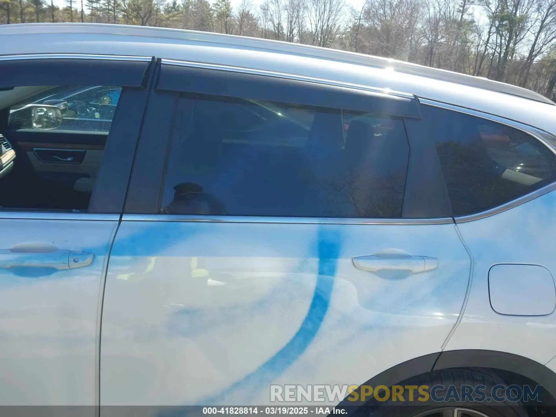 17 Photograph of a damaged car 2HKRW2H99LH659058 HONDA CR-V 2020