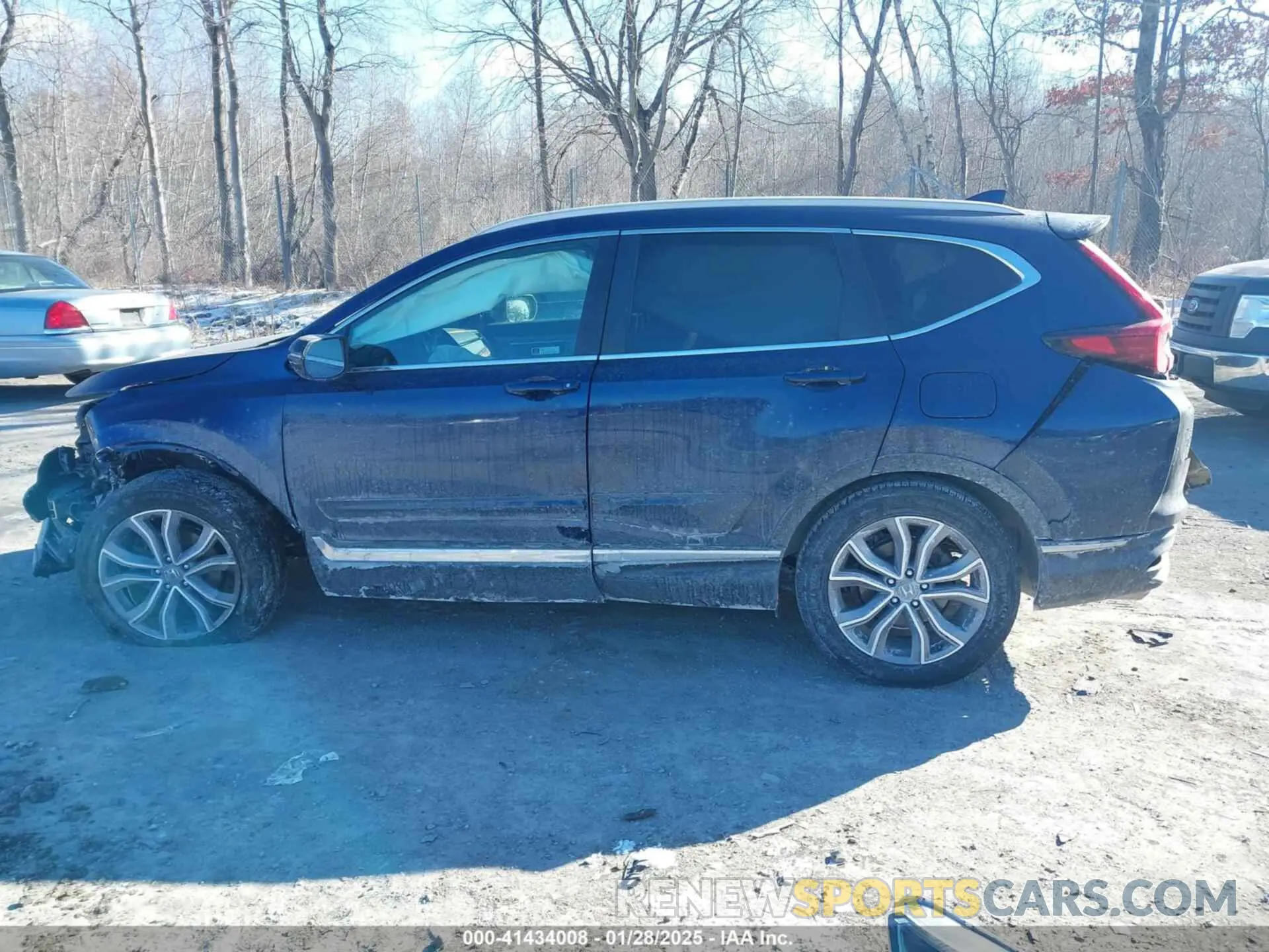 13 Photograph of a damaged car 2HKRW2H9XLH605106 HONDA CR-V 2020