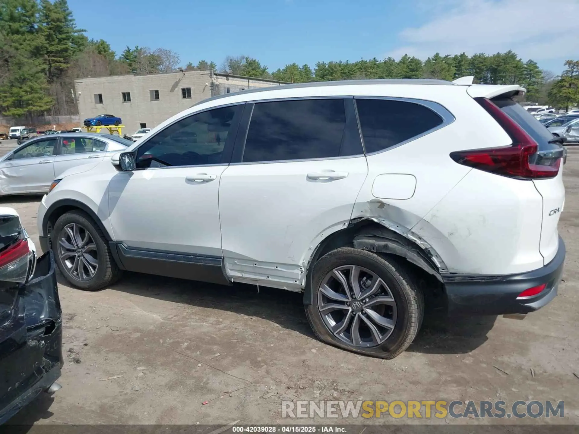 14 Photograph of a damaged car 2HKRW2H9XLH623380 HONDA CR-V 2020