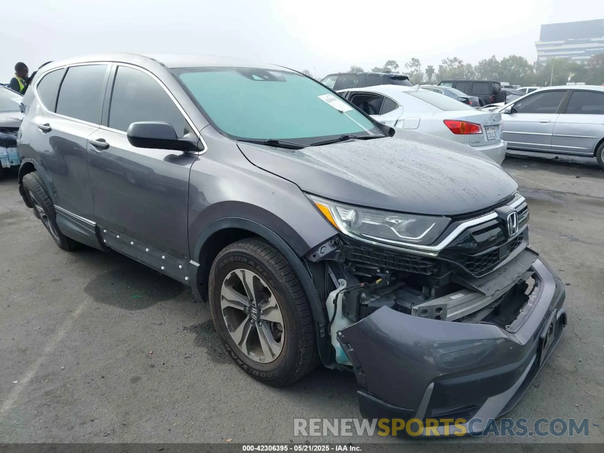 1 Photograph of a damaged car 5J6RW1H20LA001899 HONDA CR-V 2020
