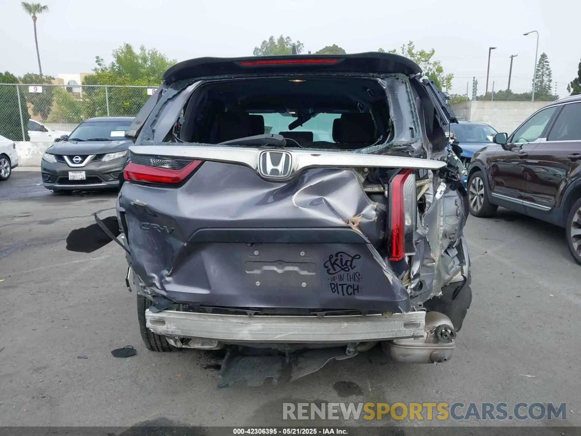 17 Photograph of a damaged car 5J6RW1H20LA001899 HONDA CR-V 2020