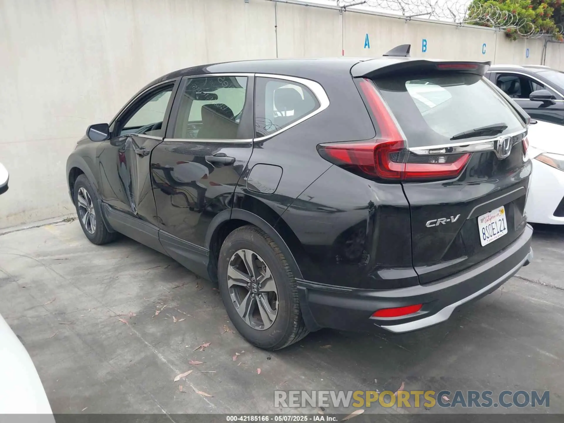 3 Photograph of a damaged car 5J6RW1H24LA015661 HONDA CR-V 2020
