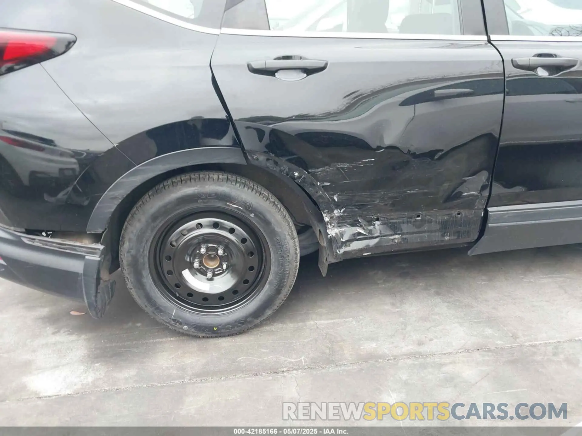 6 Photograph of a damaged car 5J6RW1H24LA015661 HONDA CR-V 2020