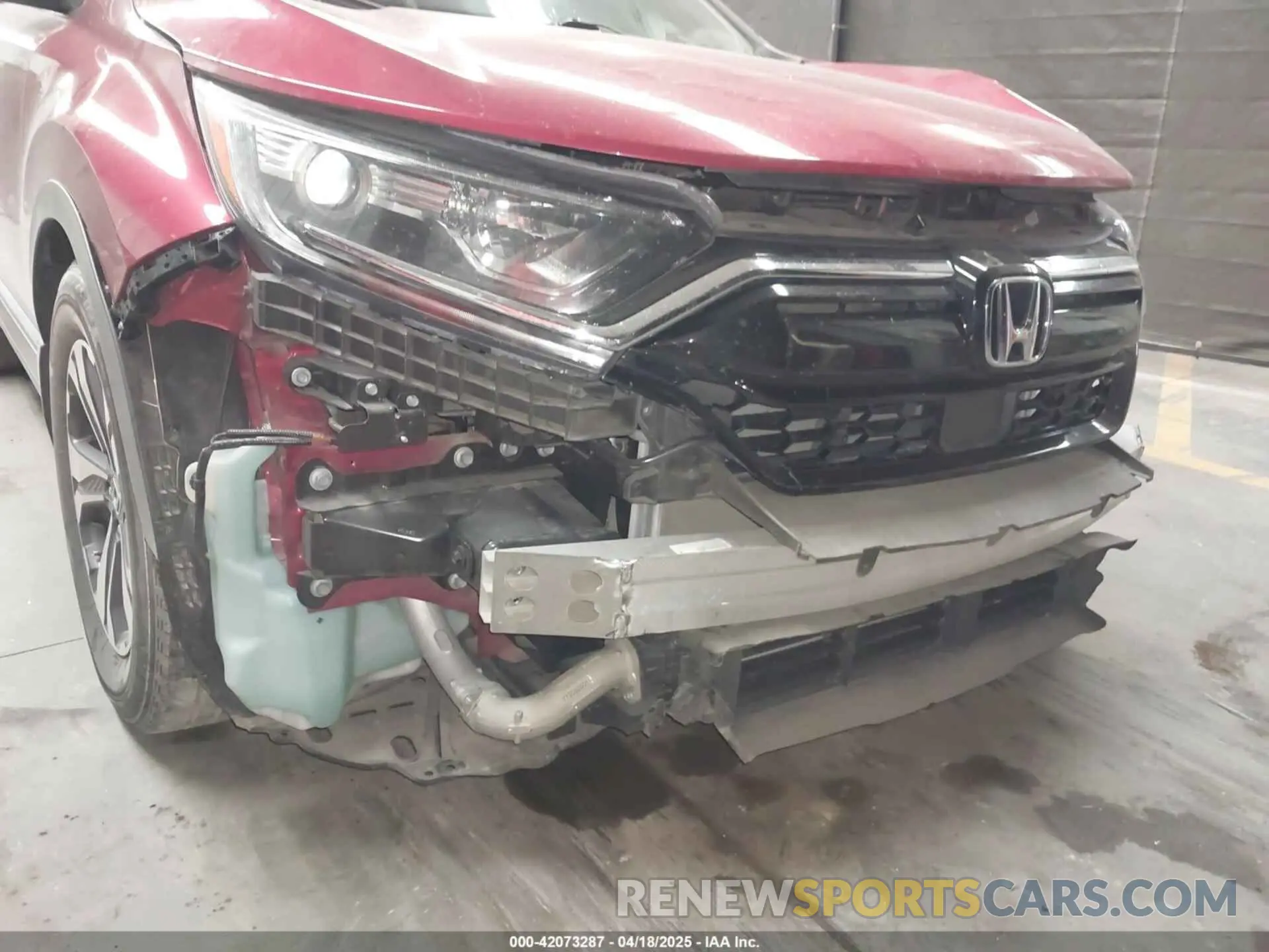 6 Photograph of a damaged car 5J6RW1H28LA004890 HONDA CR-V 2020