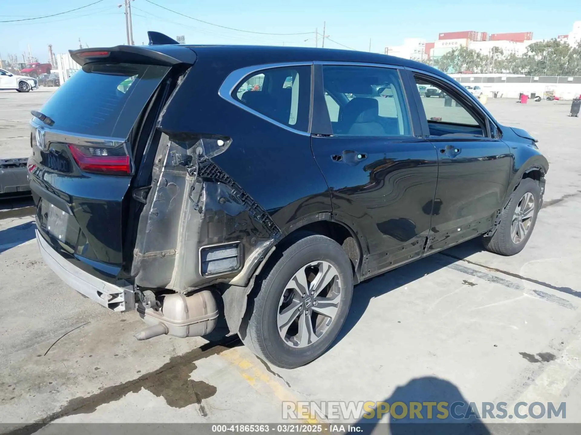 4 Photograph of a damaged car 5J6RW1H28LA005814 HONDA CR-V 2020