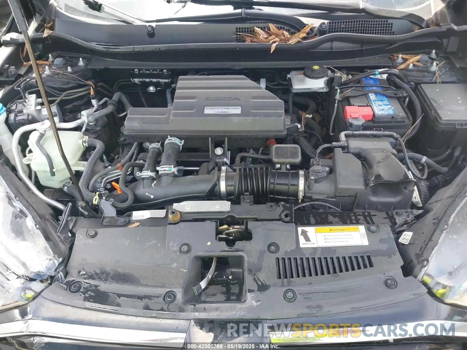 10 Photograph of a damaged car 5J6RW1H51LL013655 HONDA CR-V 2020