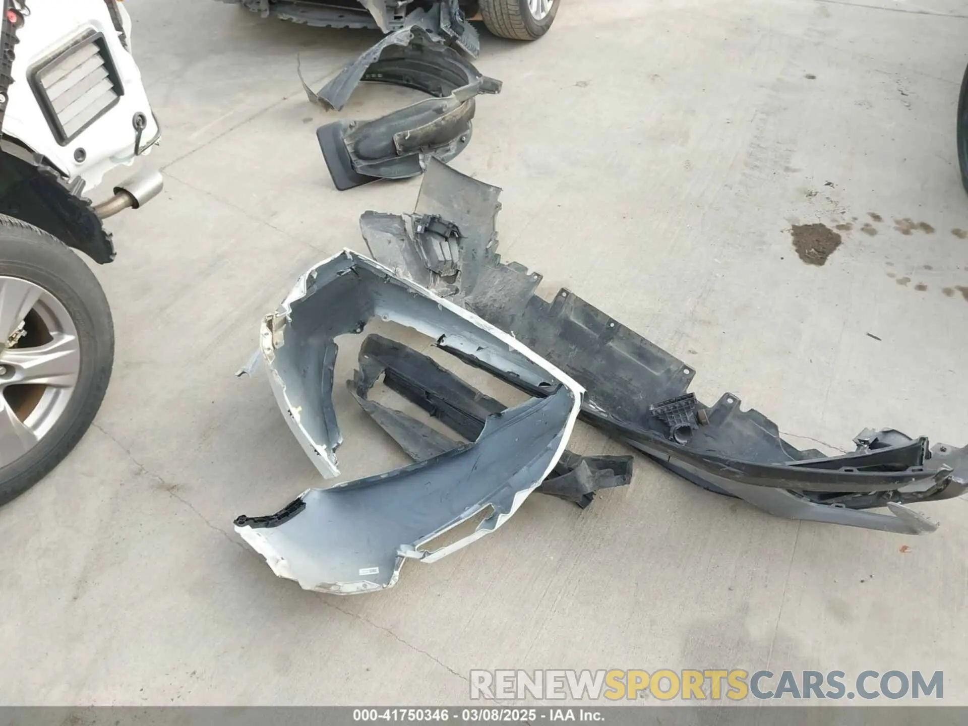 12 Photograph of a damaged car 5J6RW1H52LL013387 HONDA CR-V 2020