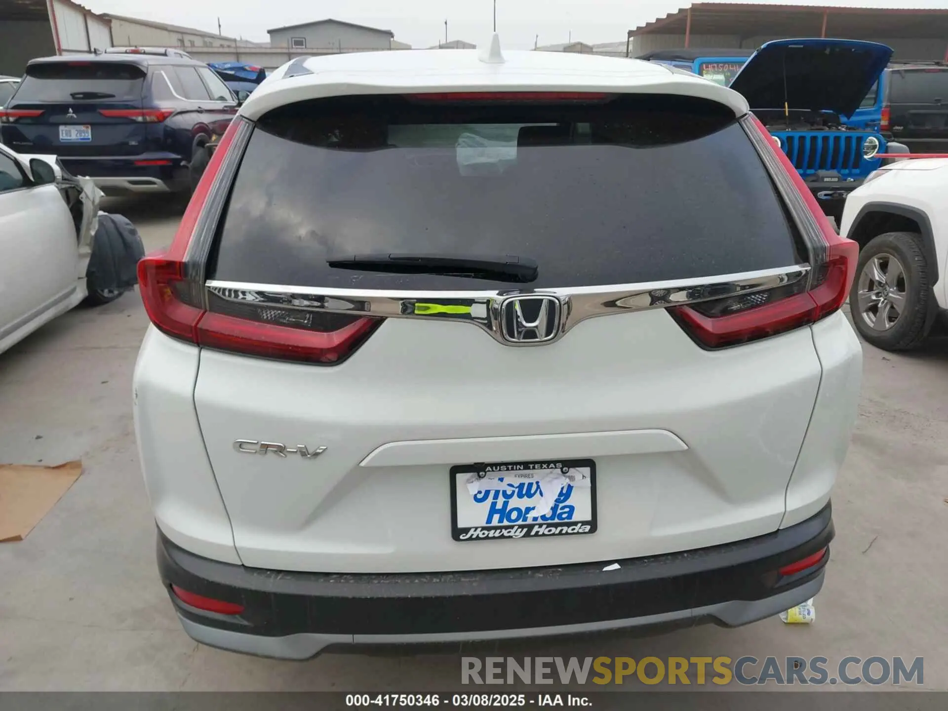 17 Photograph of a damaged car 5J6RW1H52LL013387 HONDA CR-V 2020