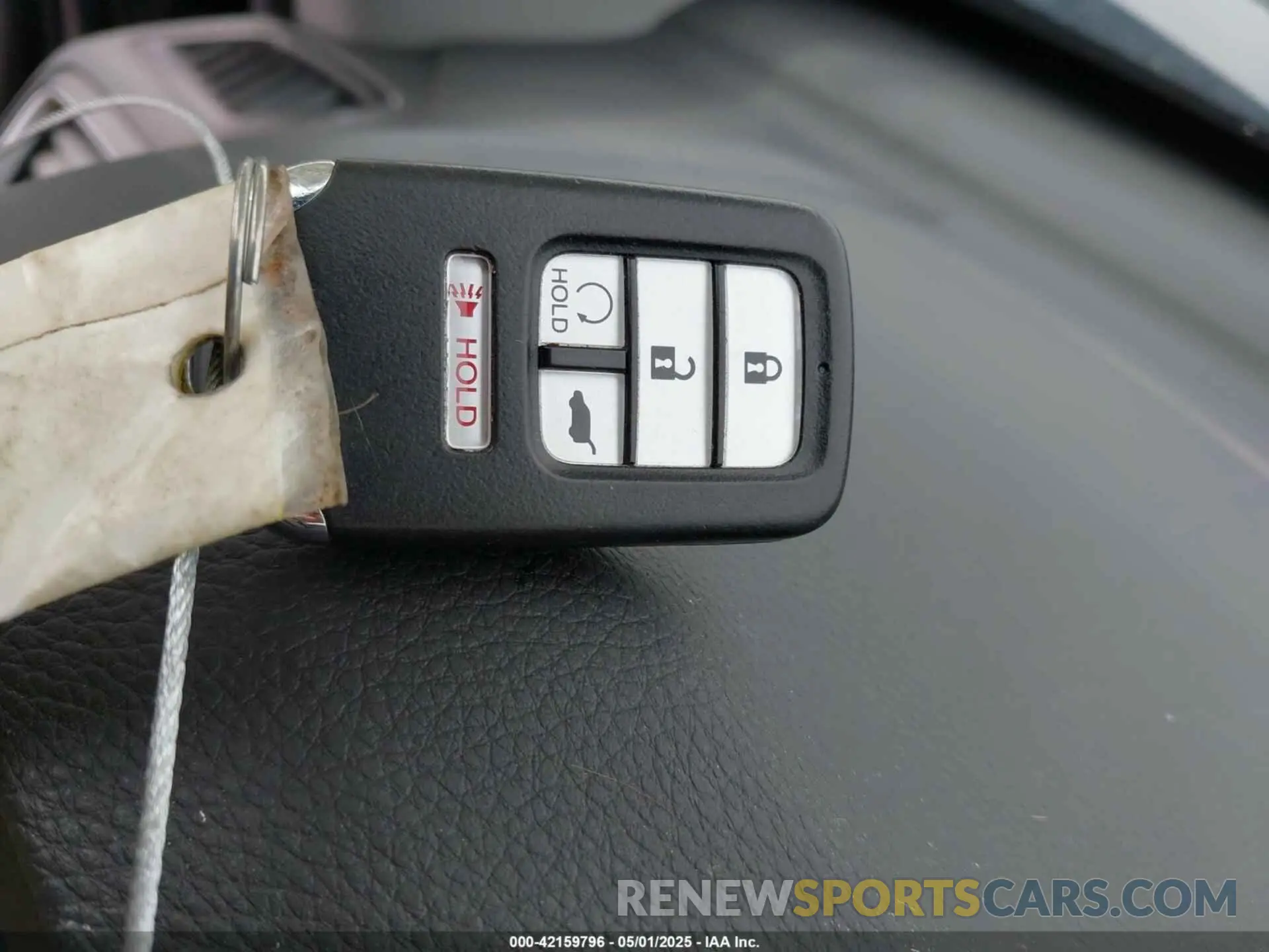 11 Photograph of a damaged car 5J6RW1H57LL014261 HONDA CR-V 2020