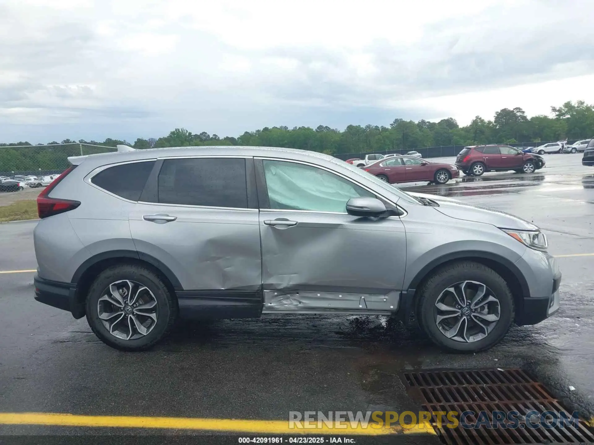 13 Photograph of a damaged car 5J6RW1H58LL000708 HONDA CR-V 2020