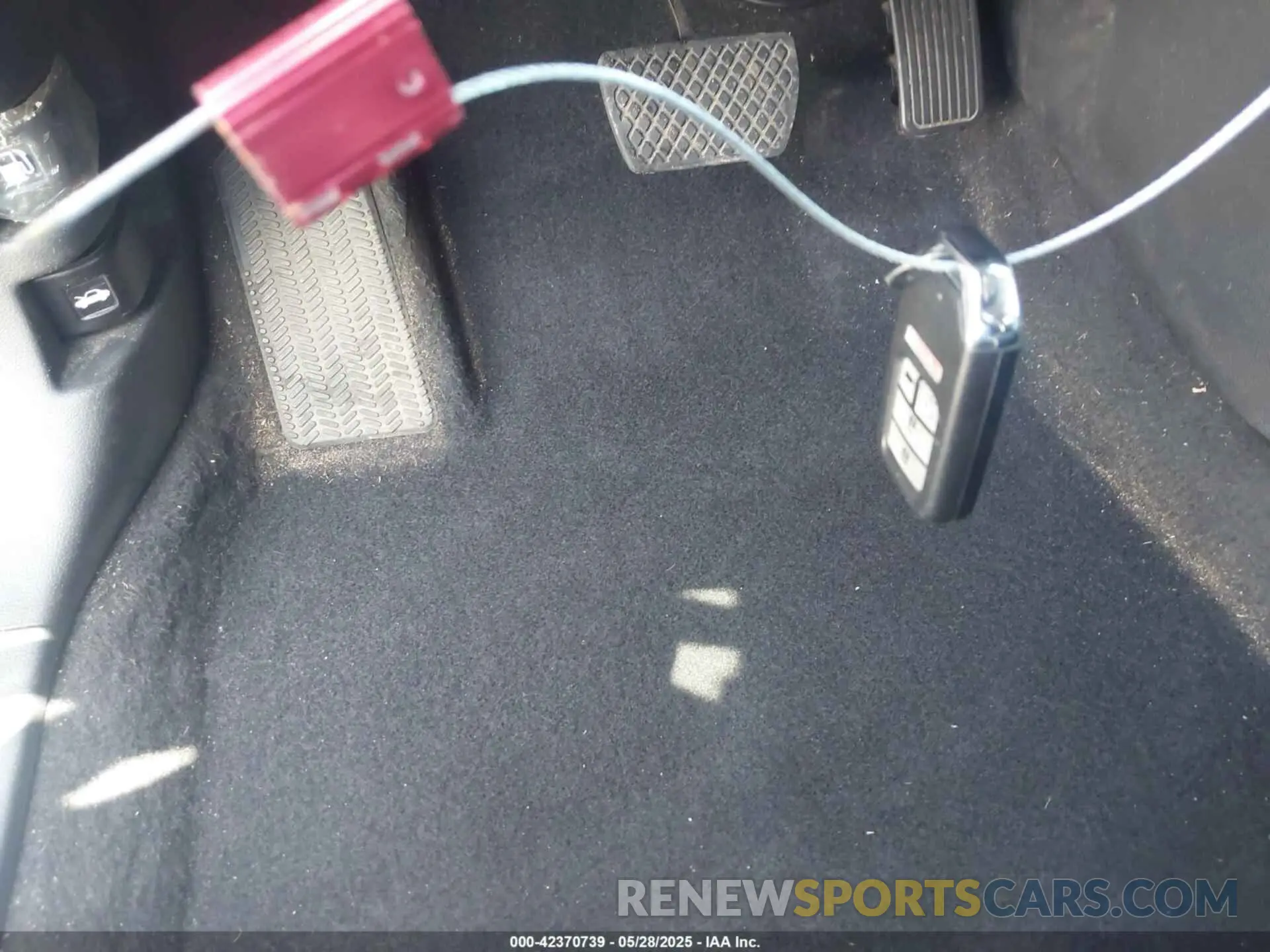 11 Photograph of a damaged car 5J6RW1H59LA018226 HONDA CR-V 2020