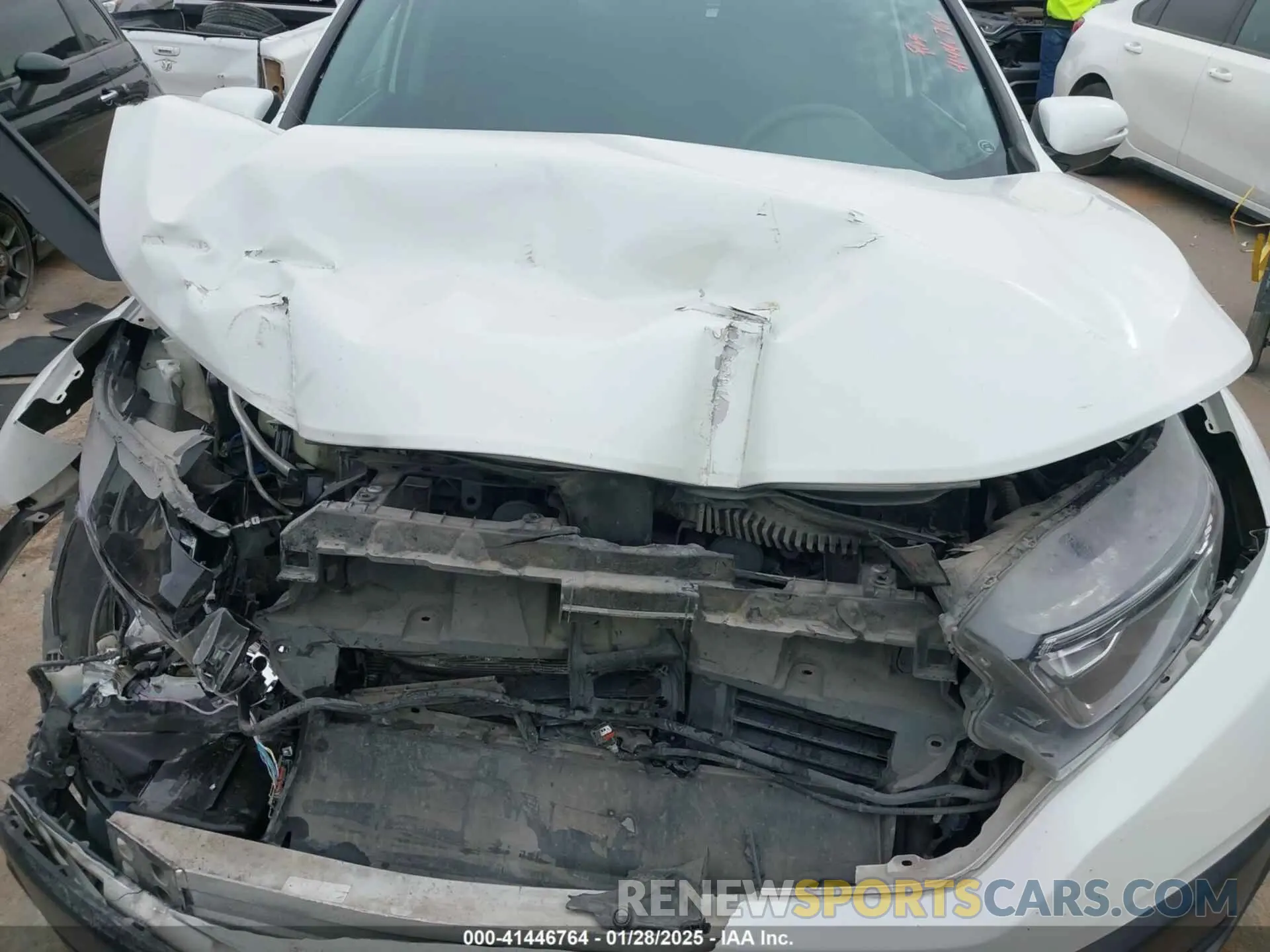 10 Photograph of a damaged car 5J6RW1H5XLA014301 HONDA CR-V 2020