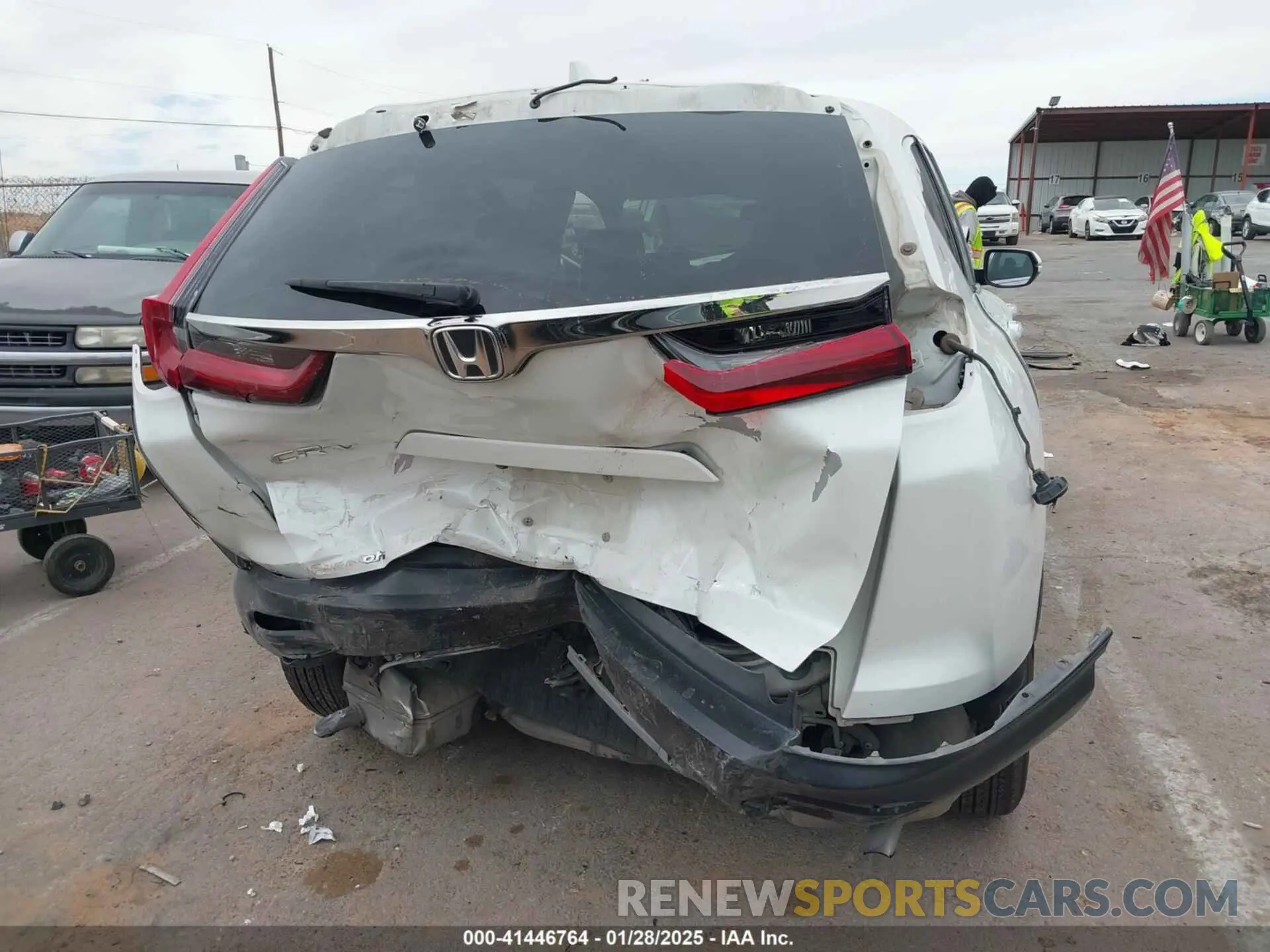6 Photograph of a damaged car 5J6RW1H5XLA014301 HONDA CR-V 2020