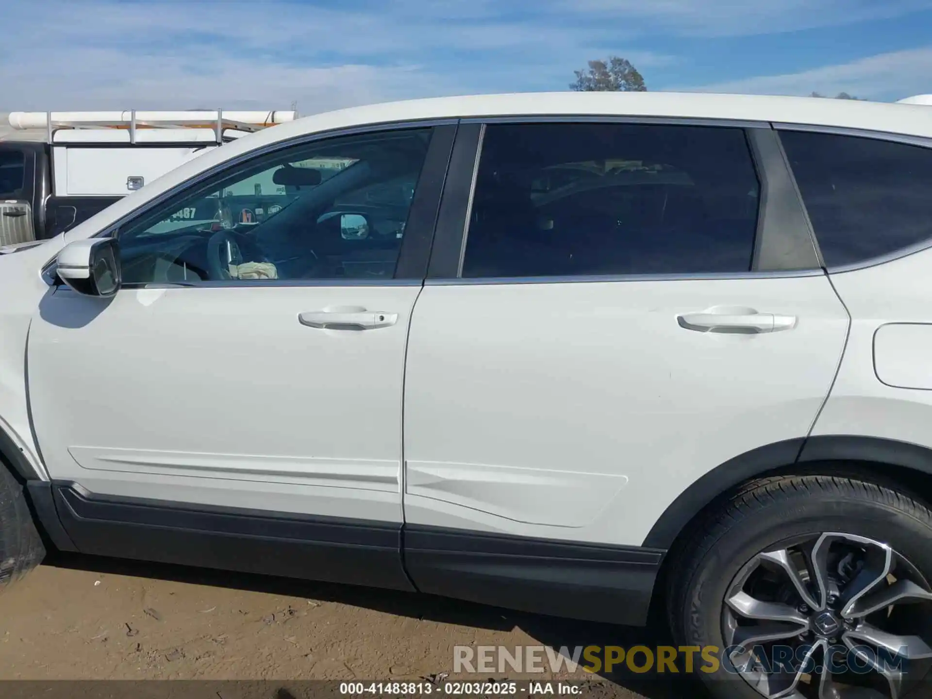 15 Photograph of a damaged car 5J6RW1H5XLL012195 HONDA CR-V 2020