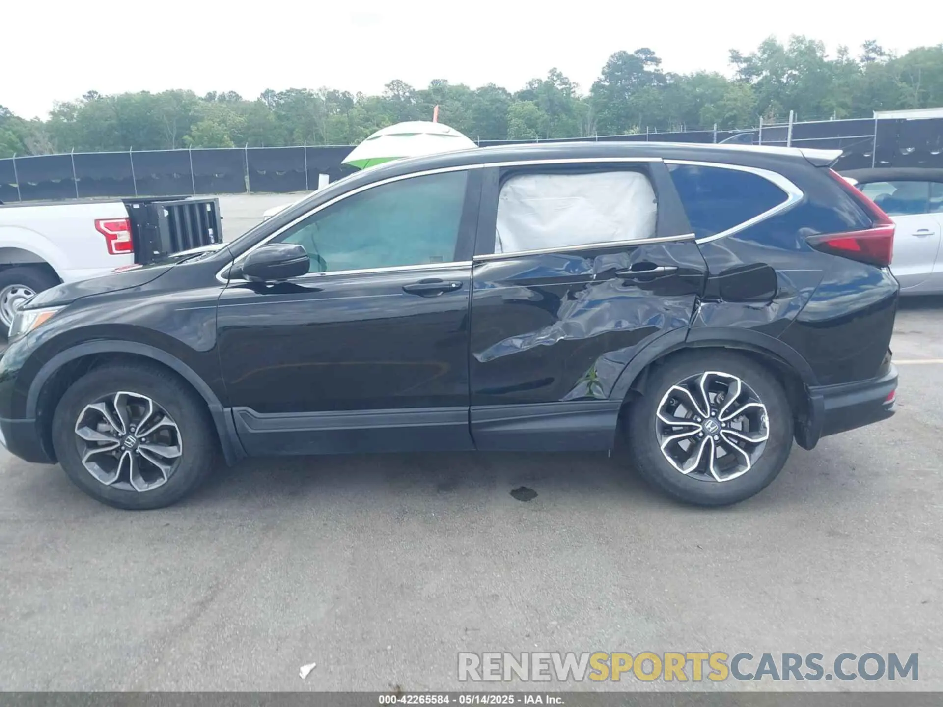 14 Photograph of a damaged car 5J6RW1H87LA014928 HONDA CR-V 2020