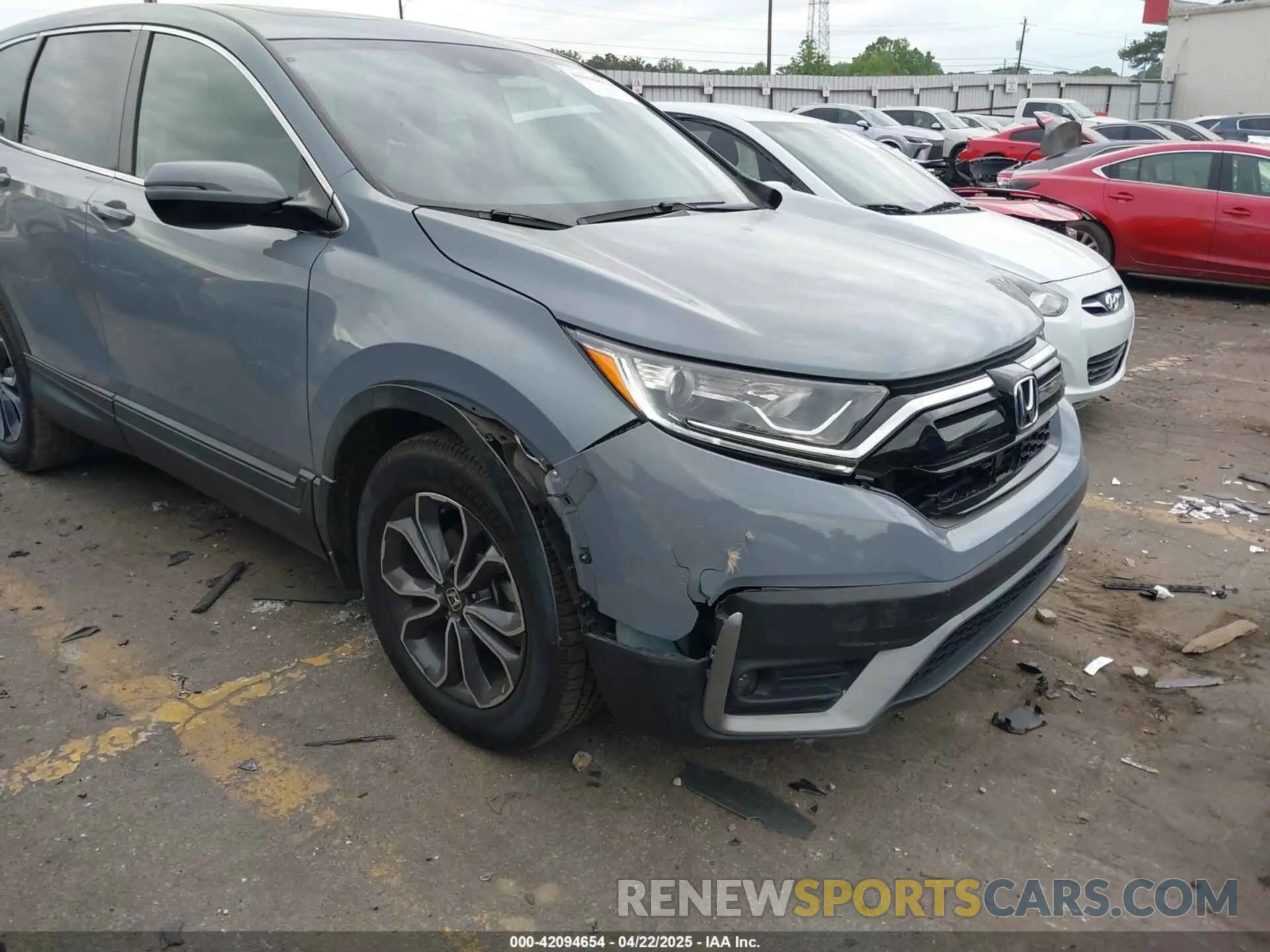 6 Photograph of a damaged car 5J6RW1H87LL002878 HONDA CR-V 2020
