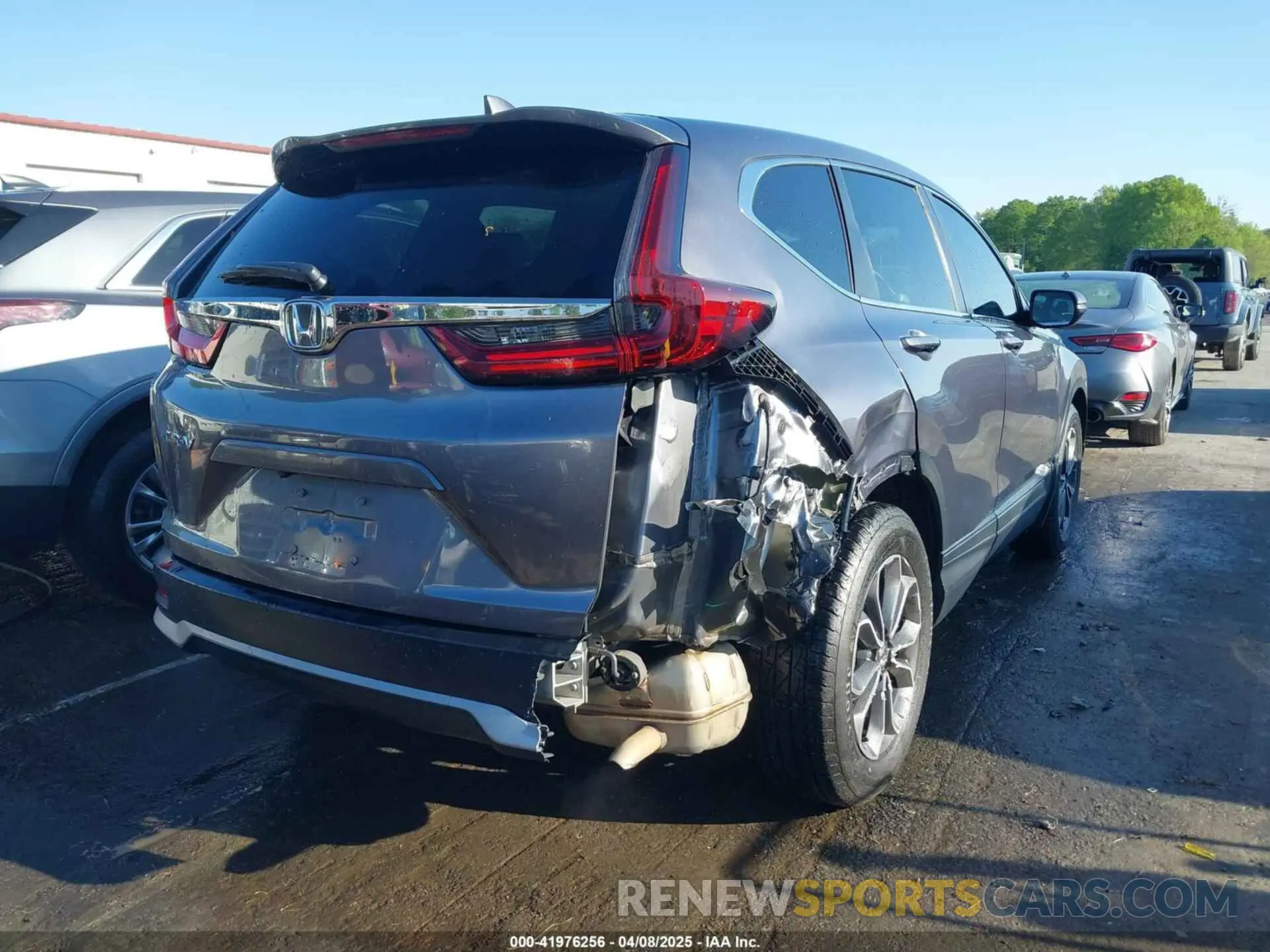 6 Photograph of a damaged car 5J6RW1H88LL014893 HONDA CR-V 2020