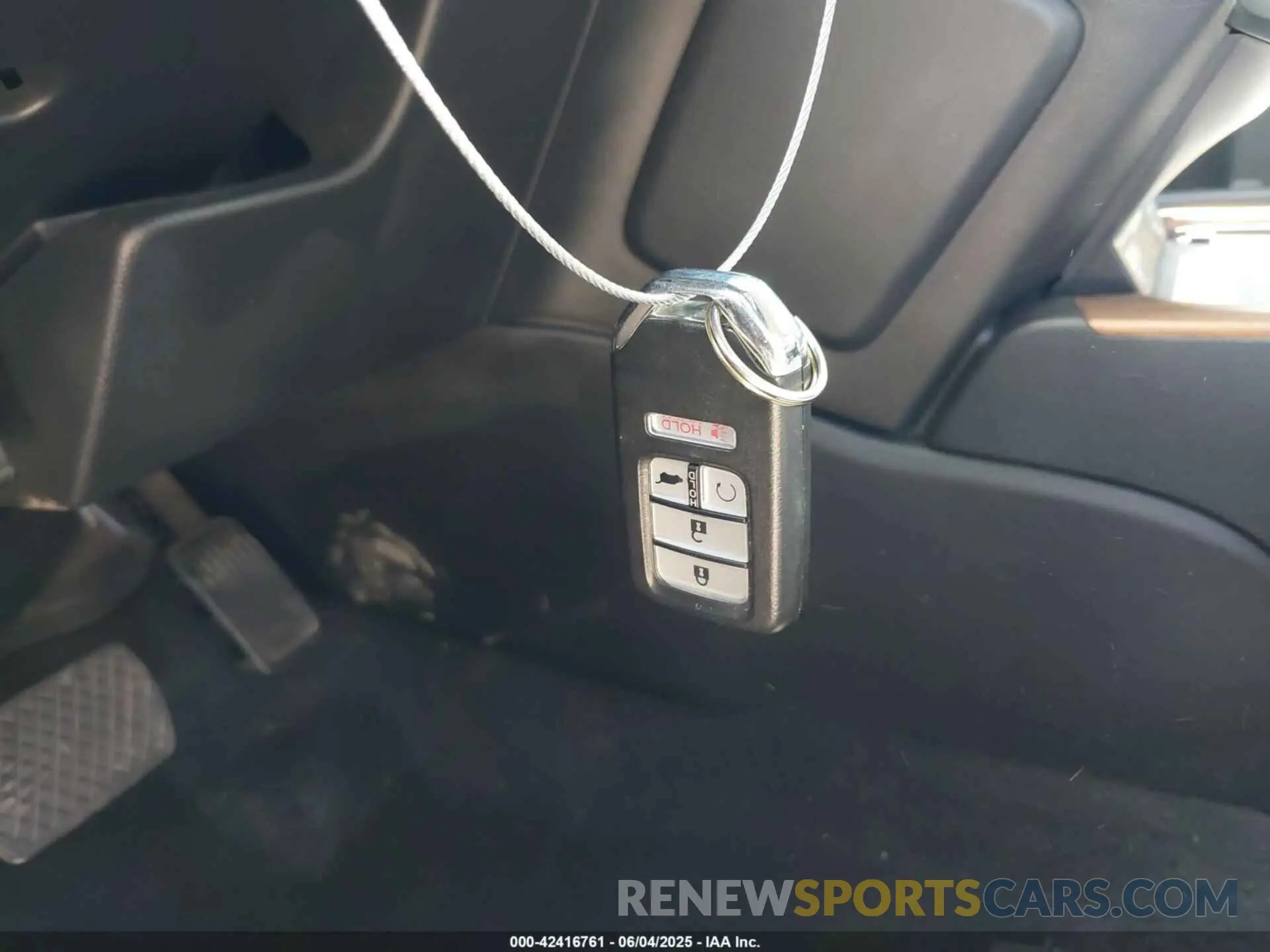 11 Photograph of a damaged car 5J6RW1H95LL011782 HONDA CR-V 2020