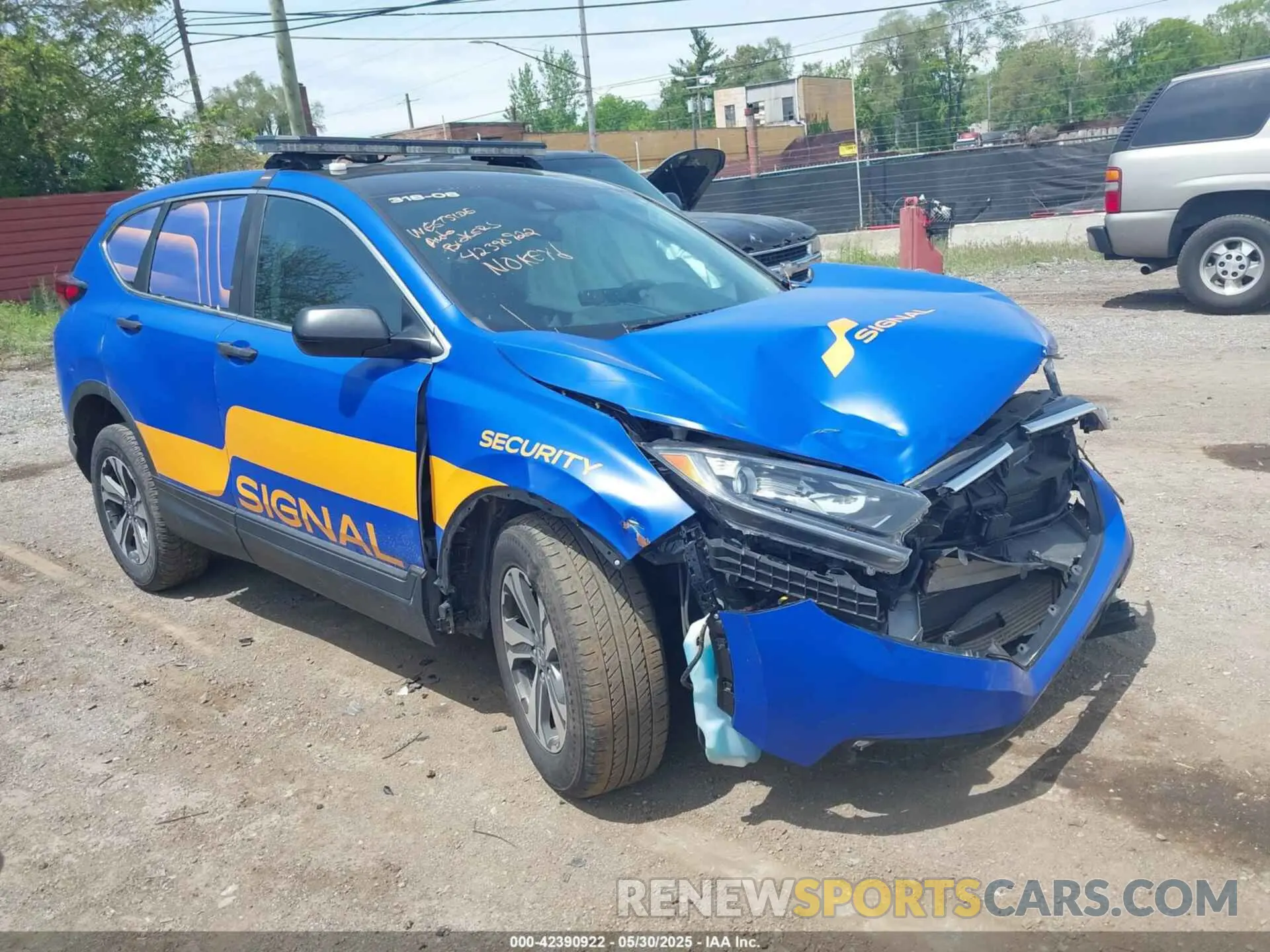 1 Photograph of a damaged car 5J6RW2H21LA014327 HONDA CR-V 2020