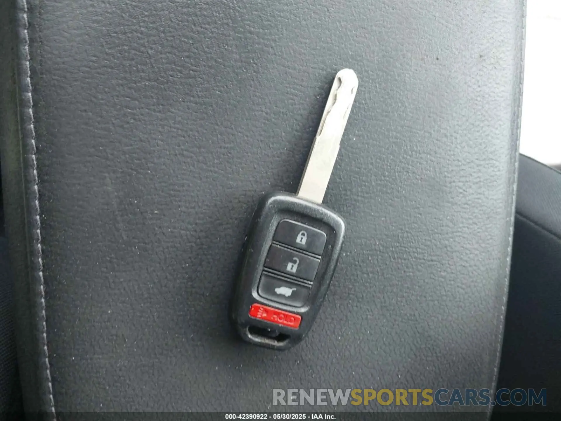 11 Photograph of a damaged car 5J6RW2H21LA014327 HONDA CR-V 2020