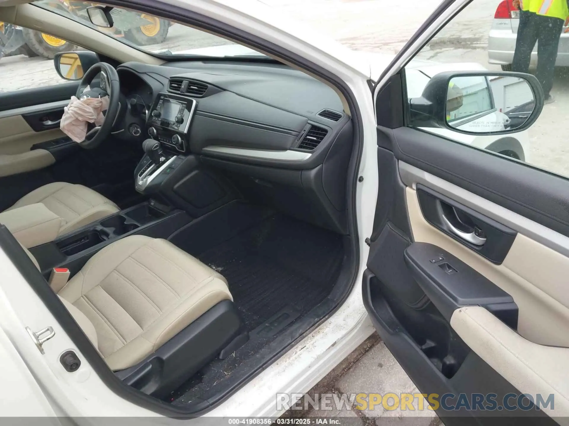 5 Photograph of a damaged car 5J6RW2H21LL012291 HONDA CR-V 2020