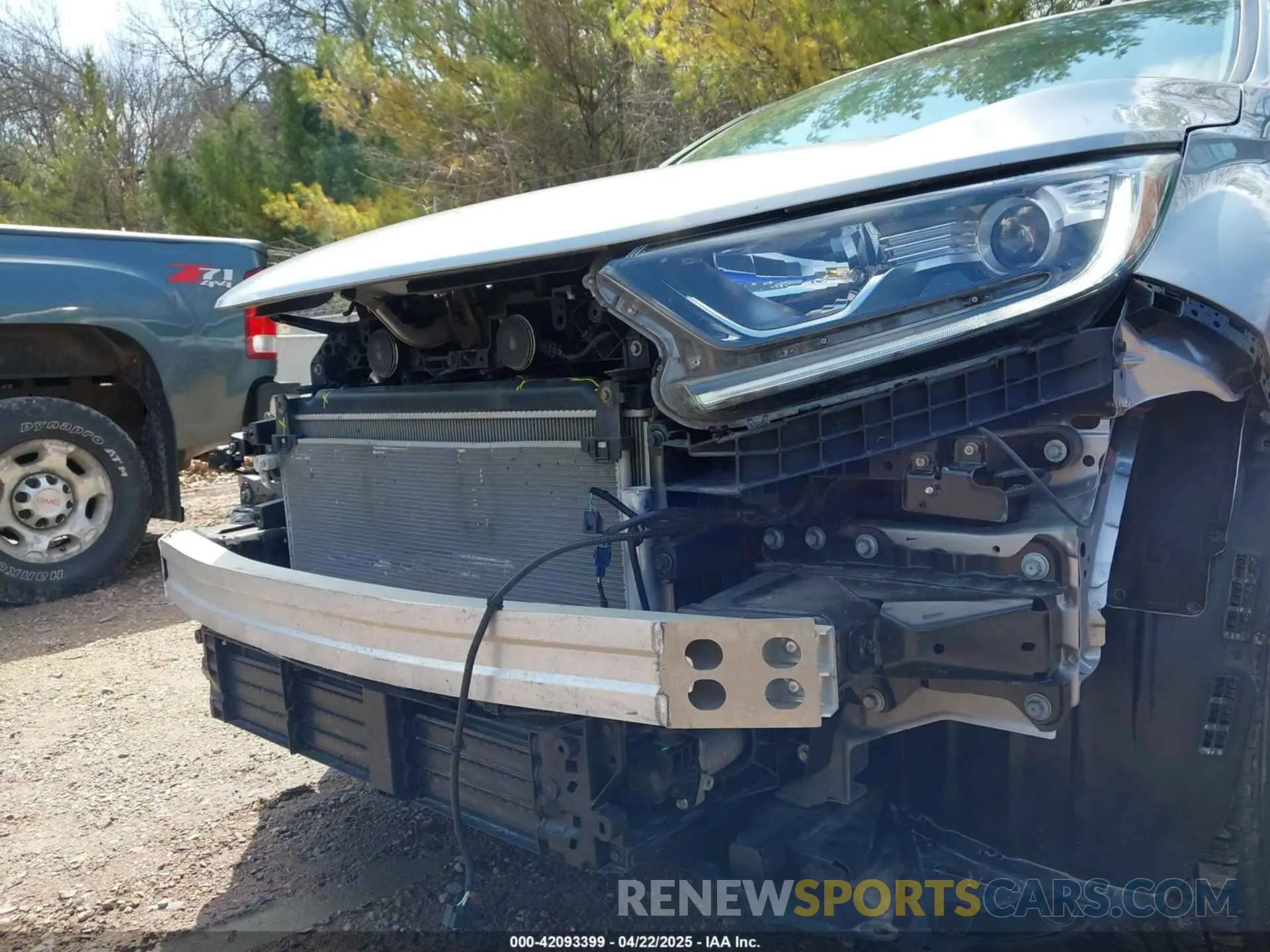 6 Photograph of a damaged car 5J6RW2H23LL020666 HONDA CR-V 2020