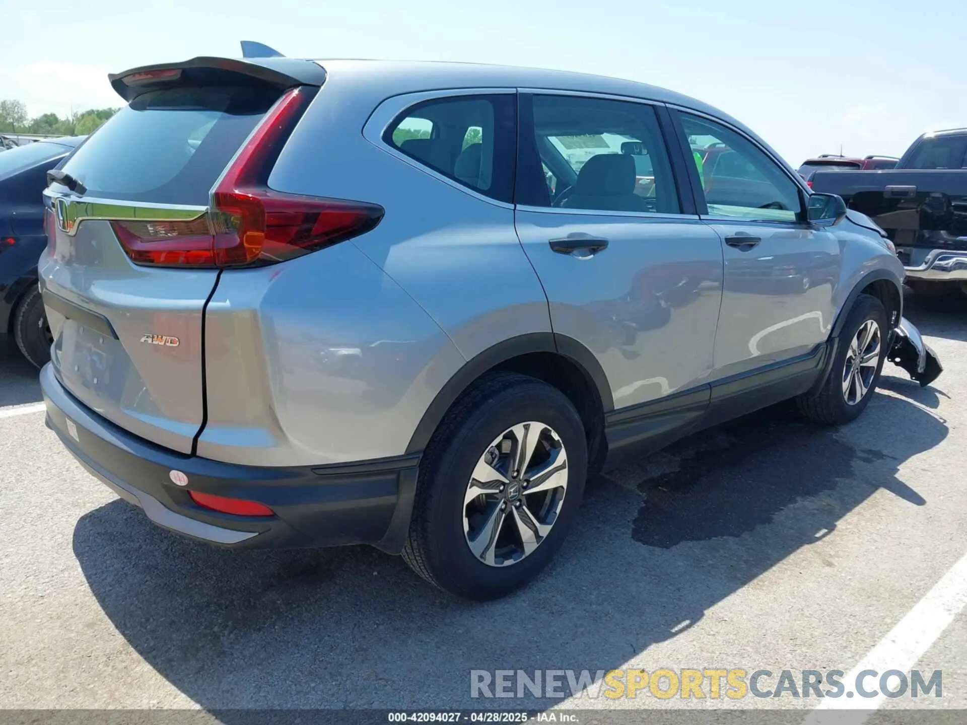 4 Photograph of a damaged car 5J6RW2H24LA014970 HONDA CR-V 2020