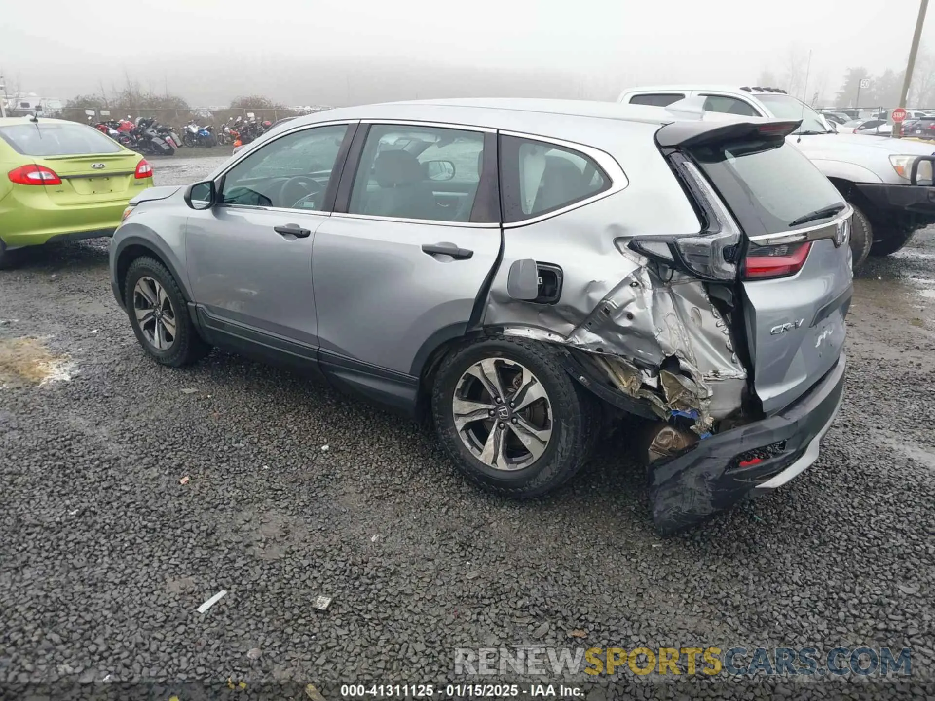 3 Photograph of a damaged car 5J6RW2H26LA005882 HONDA CR-V 2020