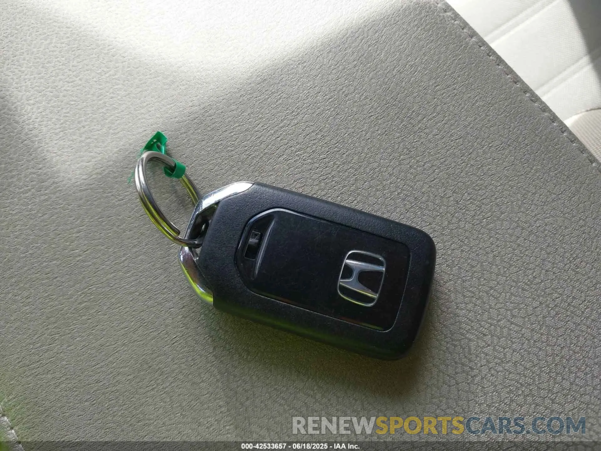 11 Photograph of a damaged car 5J6RW2H50LA020632 HONDA CR-V 2020