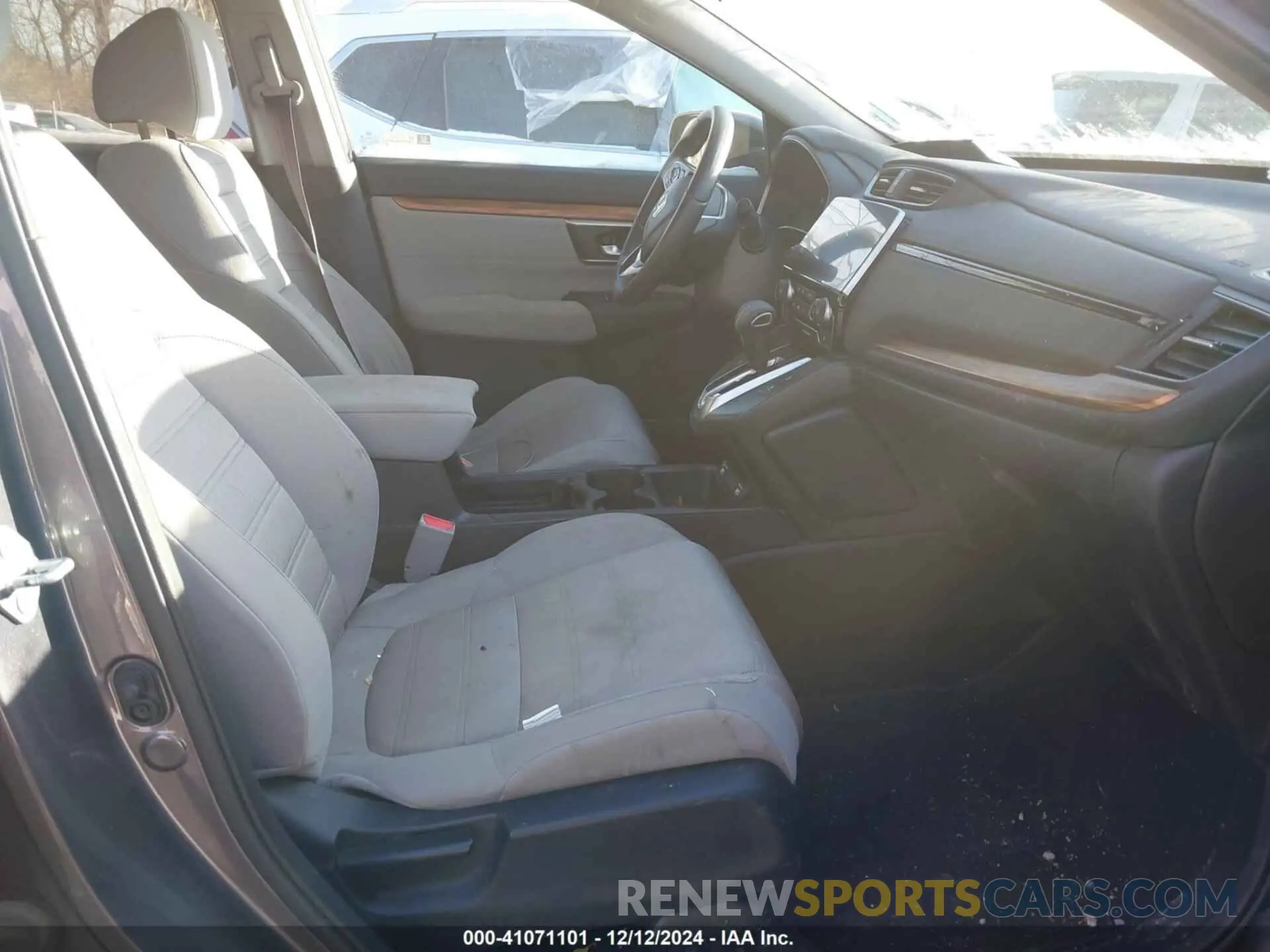 5 Photograph of a damaged car 5J6RW2H53LL038711 HONDA CR-V 2020
