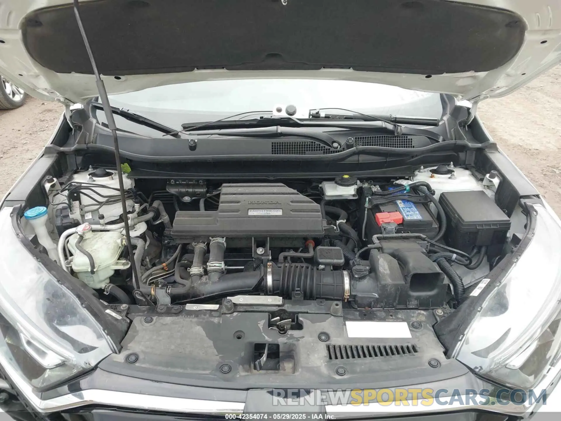 10 Photograph of a damaged car 5J6RW2H58LL001900 HONDA CR-V 2020