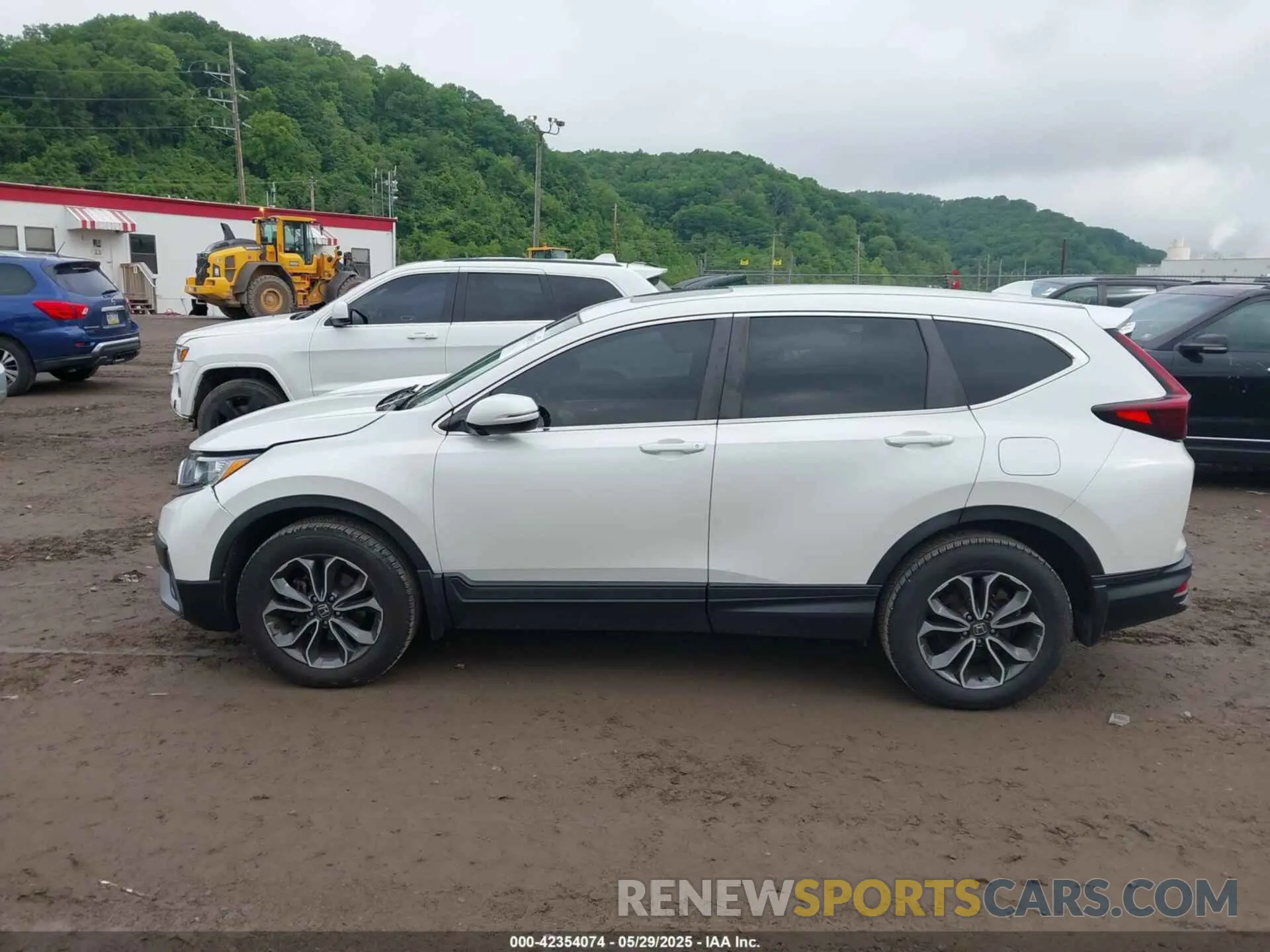 14 Photograph of a damaged car 5J6RW2H58LL001900 HONDA CR-V 2020