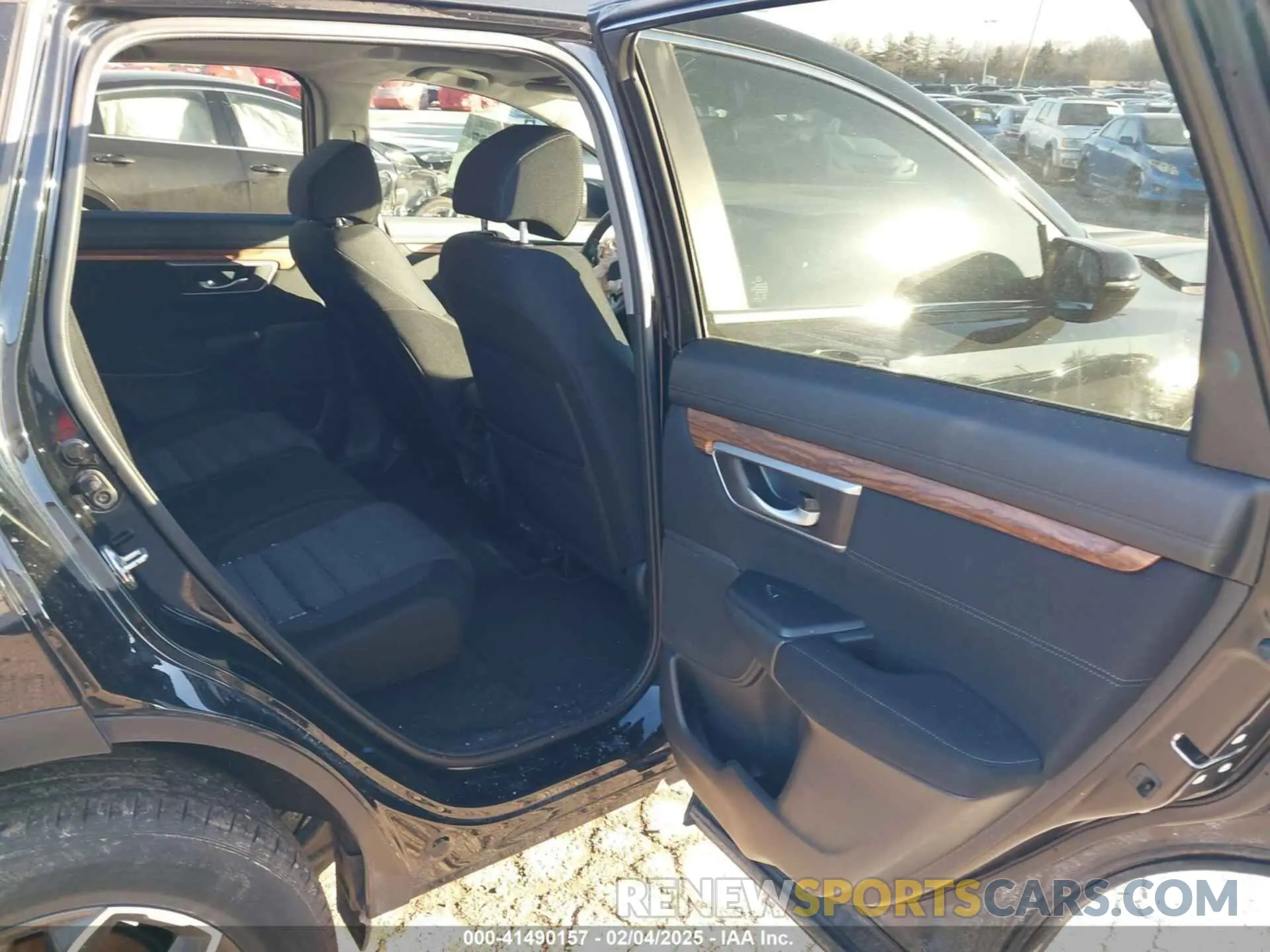 8 Photograph of a damaged car 5J6RW2H59LL003297 HONDA CR-V 2020