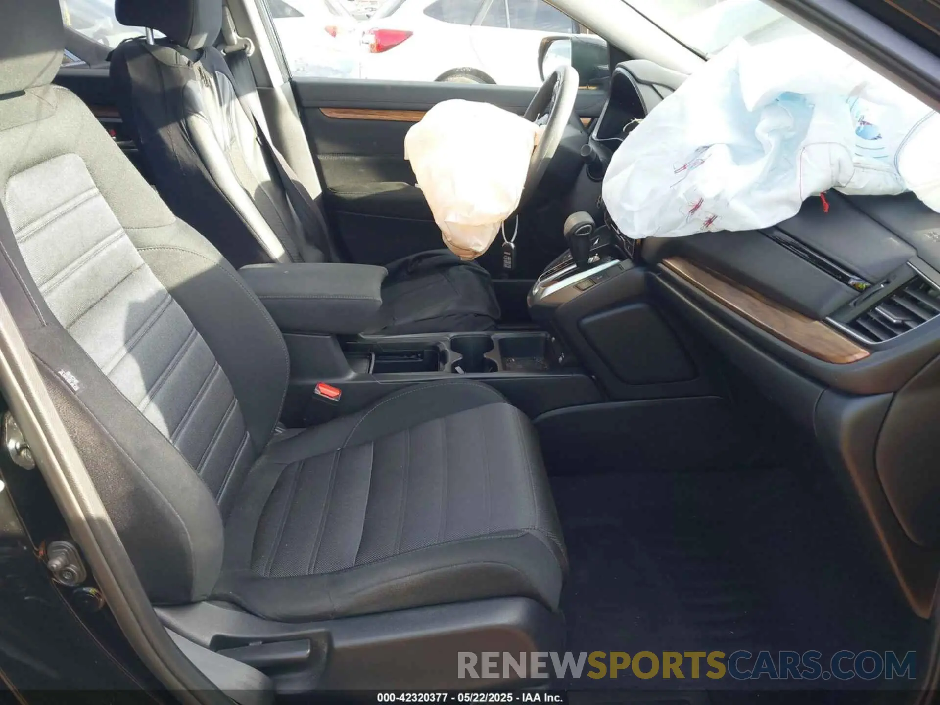 5 Photograph of a damaged car 5J6RW2H5XLA006091 HONDA CR-V 2020