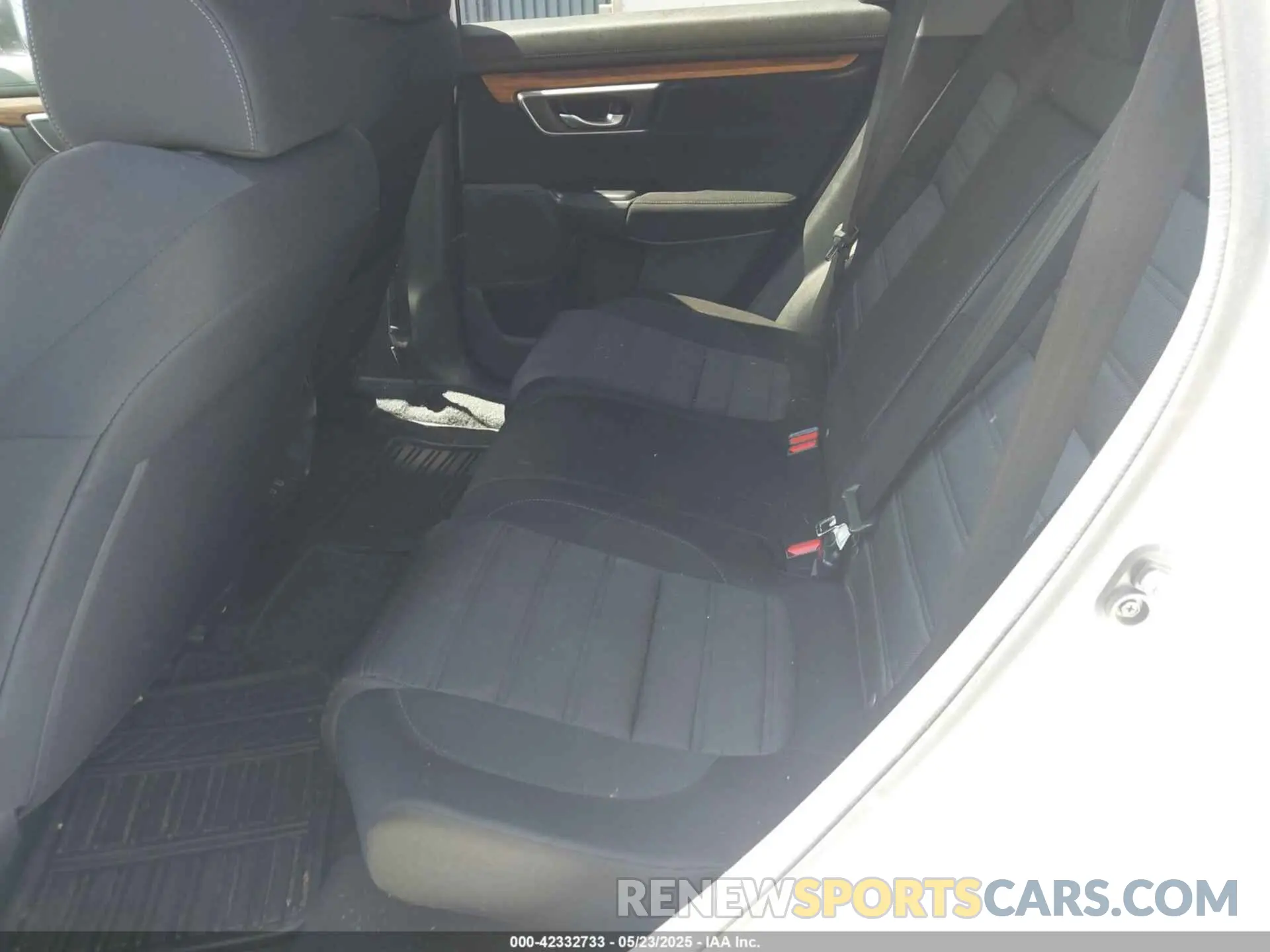 8 Photograph of a damaged car 5J6RW2H5XLA020413 HONDA CR-V 2020