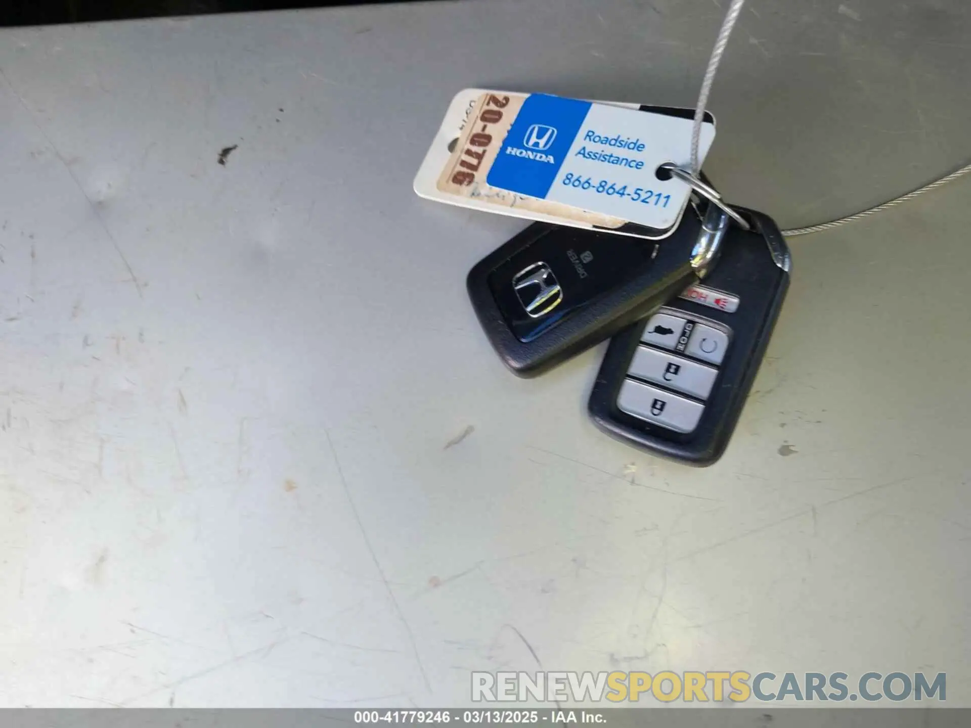11 Photograph of a damaged car 5J6RW2H80LL021276 HONDA CR-V 2020