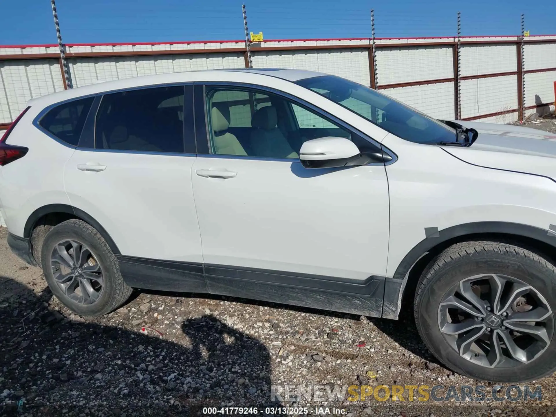 13 Photograph of a damaged car 5J6RW2H80LL021276 HONDA CR-V 2020
