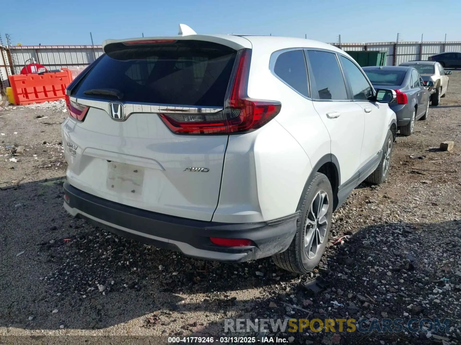 4 Photograph of a damaged car 5J6RW2H80LL021276 HONDA CR-V 2020