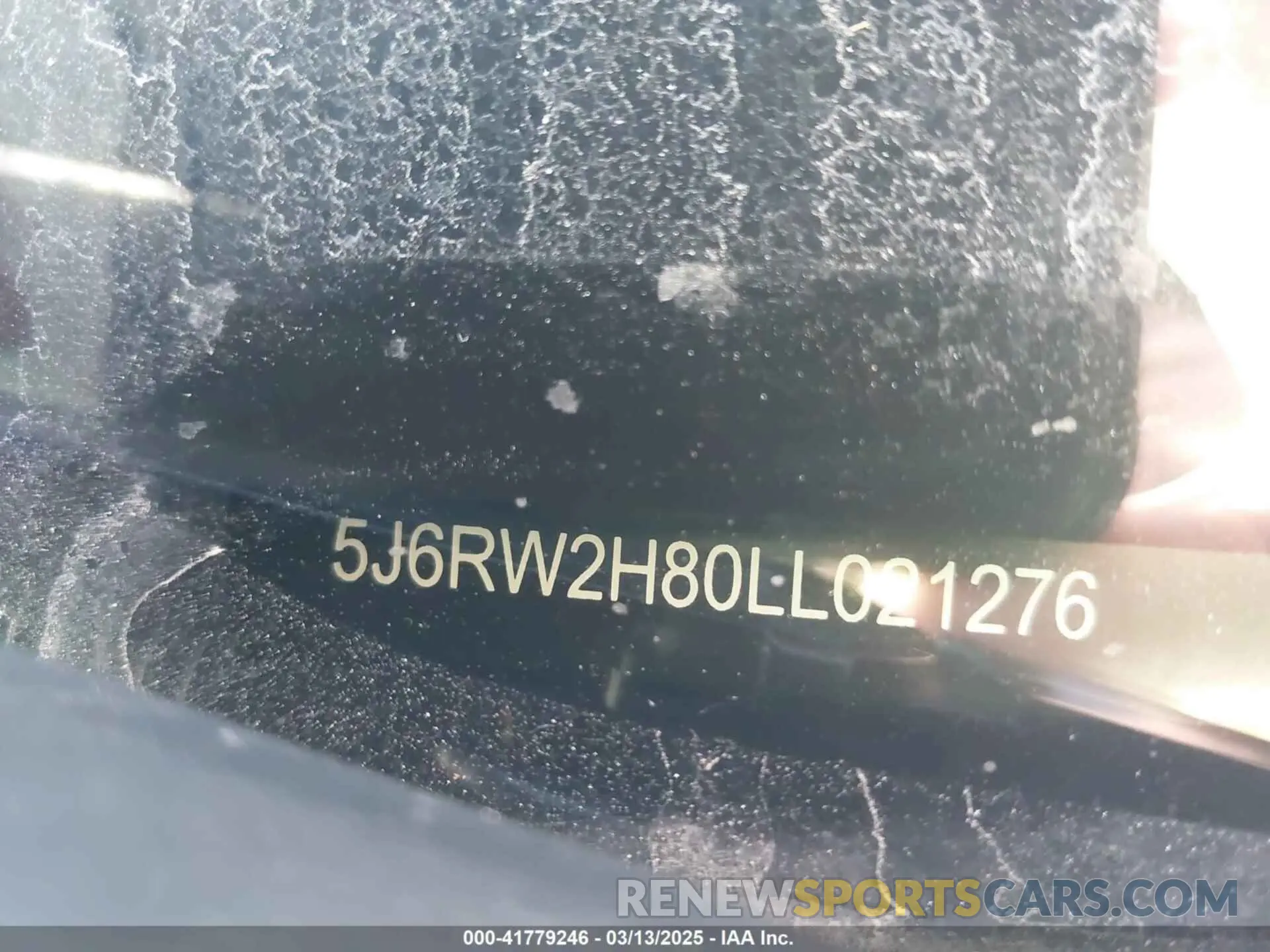 9 Photograph of a damaged car 5J6RW2H80LL021276 HONDA CR-V 2020
