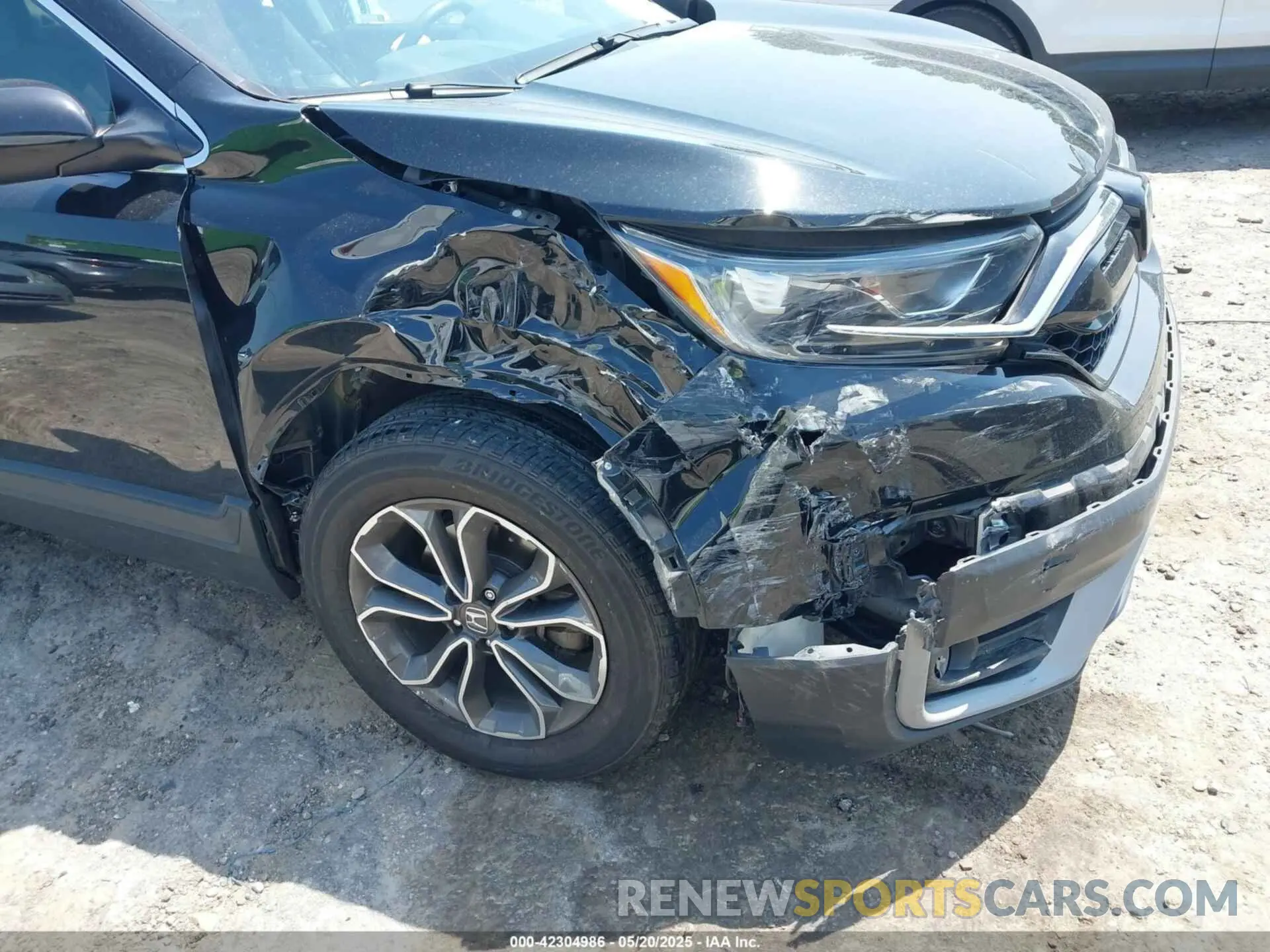 6 Photograph of a damaged car 5J6RW2H85LA021835 HONDA CR-V 2020