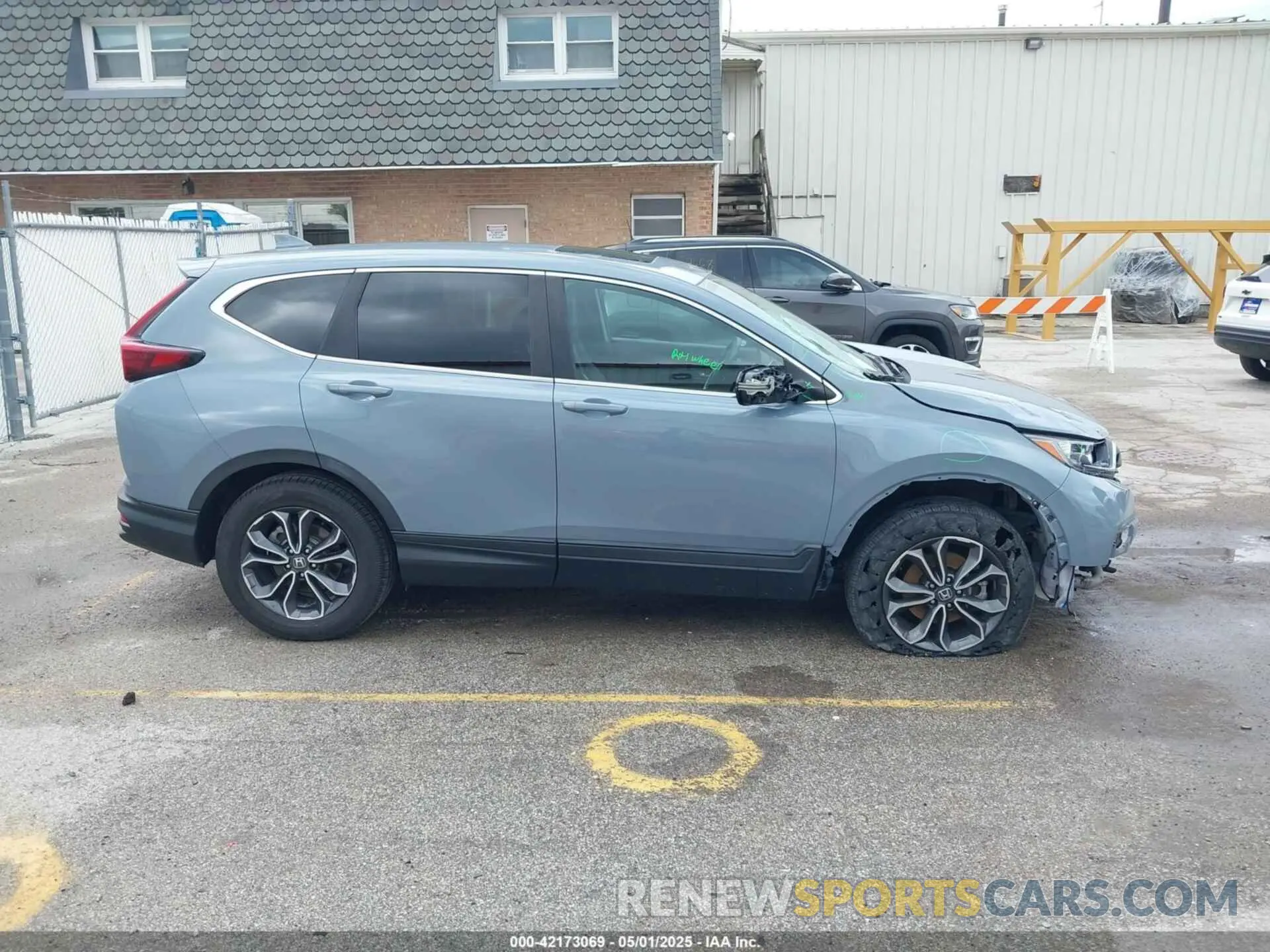 13 Photograph of a damaged car 5J6RW2H85LL016526 HONDA CR-V 2020
