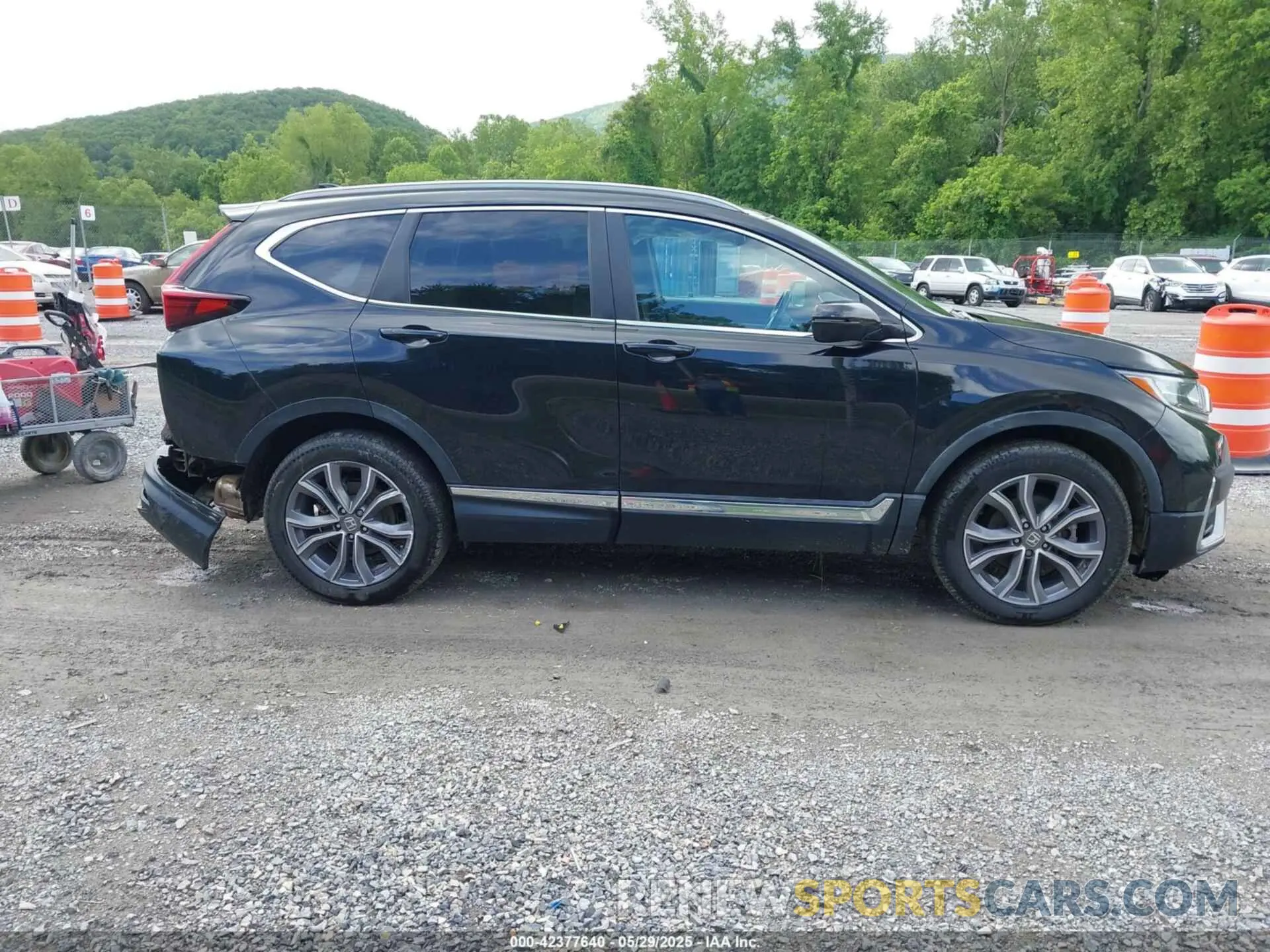13 Photograph of a damaged car 5J6RW2H92LL014550 HONDA CR-V 2020