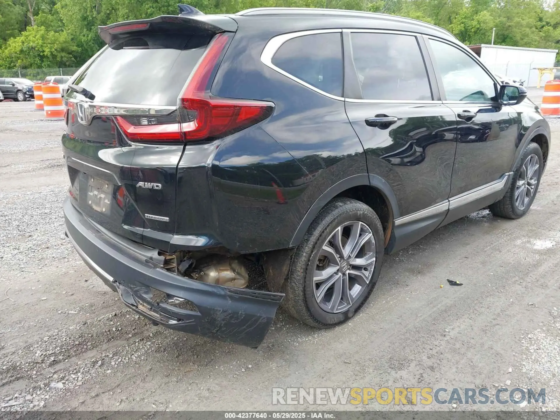 4 Photograph of a damaged car 5J6RW2H92LL014550 HONDA CR-V 2020